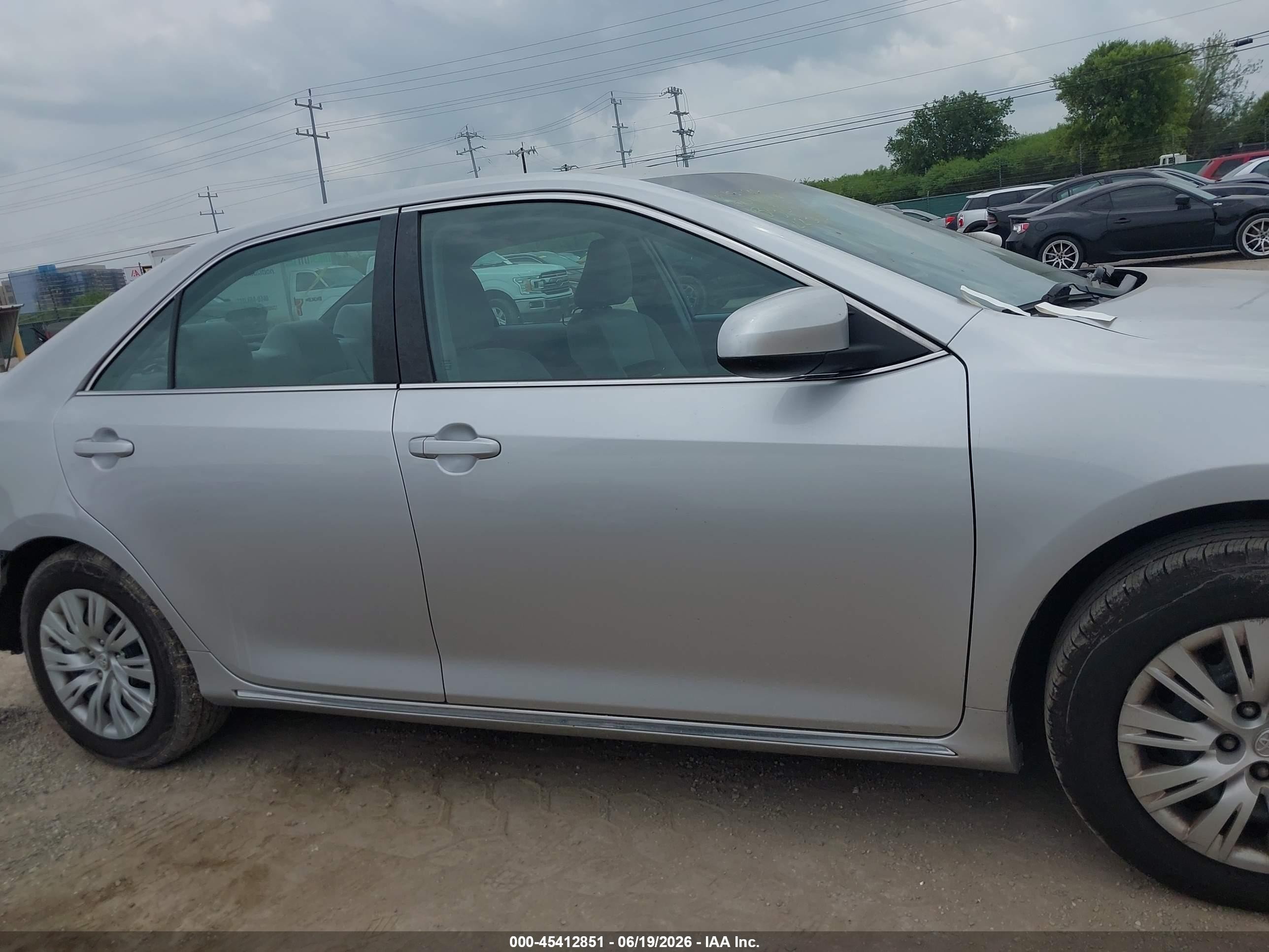 2012 Toyota Camry Le Silver vin: 4T4BF1FK4CR223680