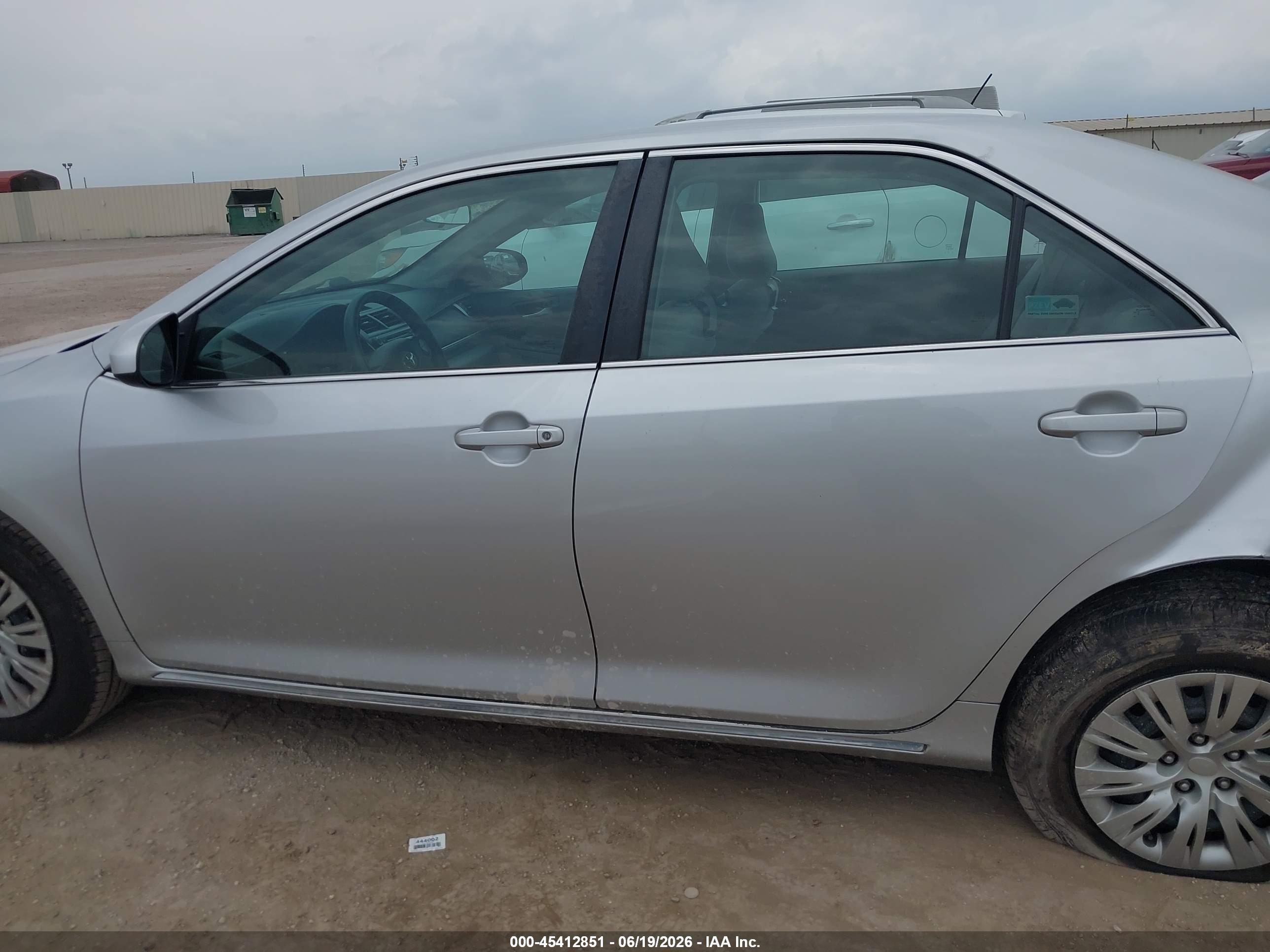 2012 Toyota Camry Le Silver vin: 4T4BF1FK4CR223680