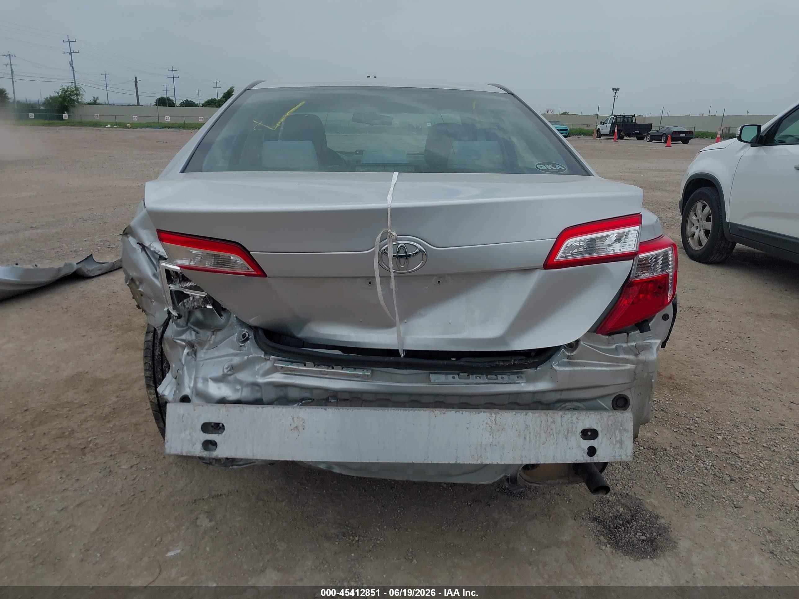 2012 Toyota Camry Le Silver vin: 4T4BF1FK4CR223680