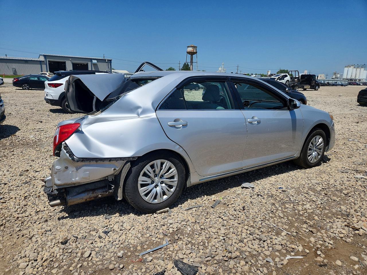 2012 Toyota Camry Le Silver vin: 4T4BF1FK4CR236509