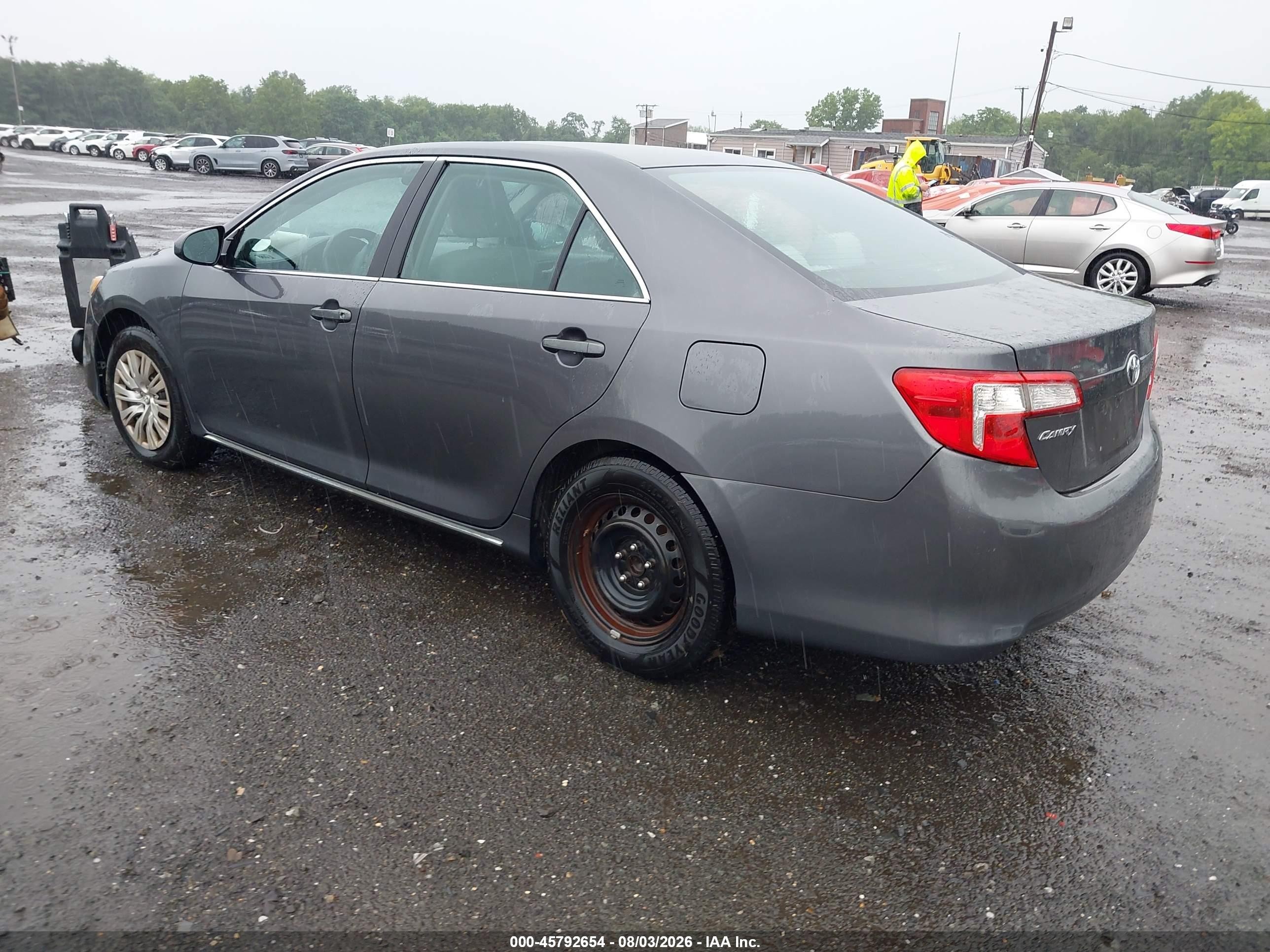 2012 Toyota Camry Le Gray vin: 4T4BF1FK4CR249017