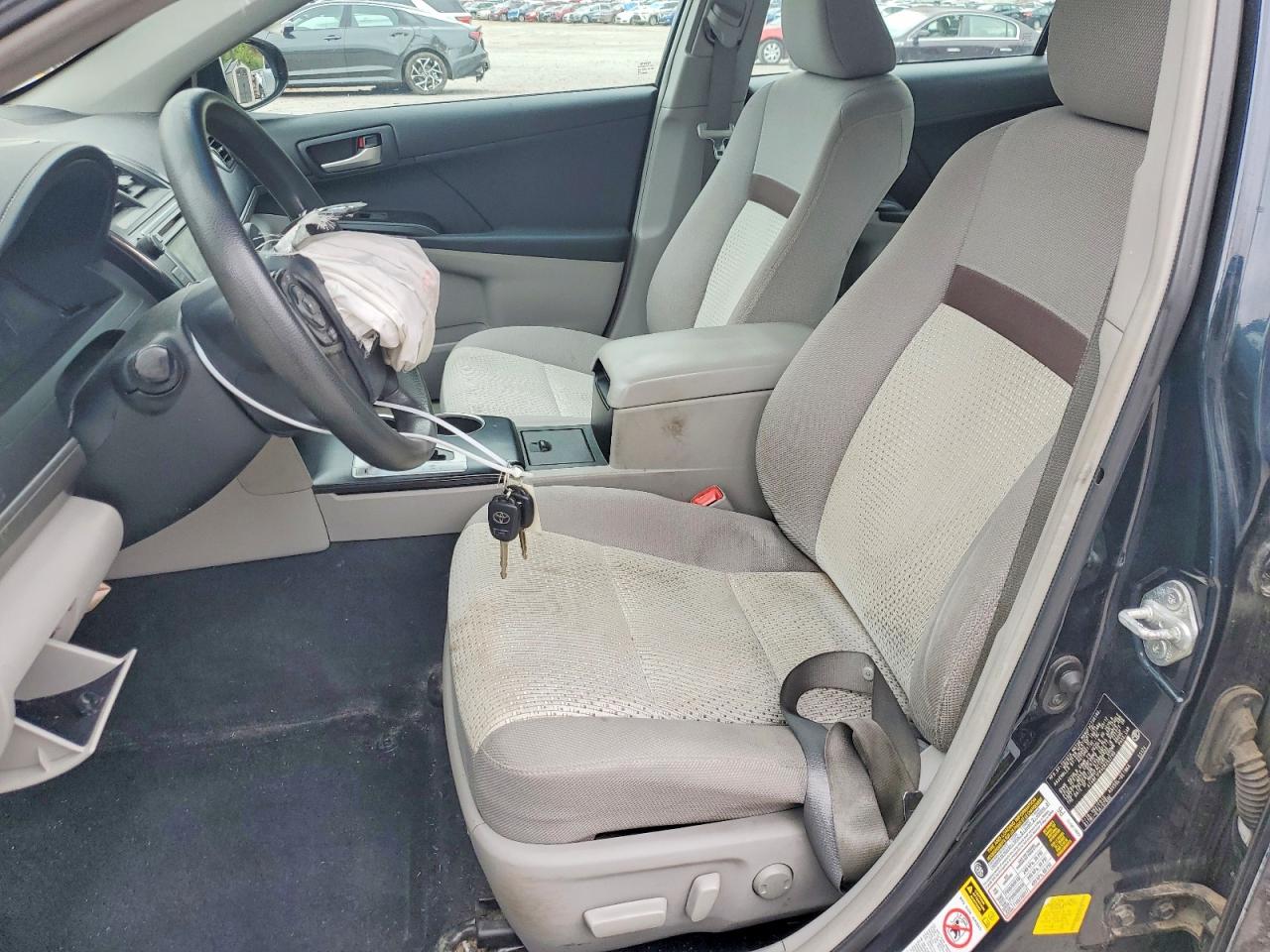 2012 Toyota Camry Le Blue vin: 4T4BF1FK4CR252760