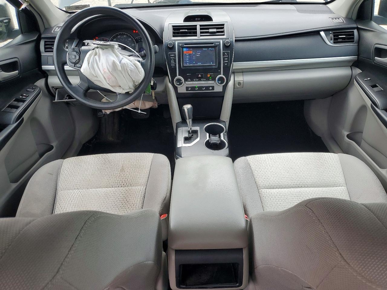2012 Toyota Camry Le Blue vin: 4T4BF1FK4CR252760