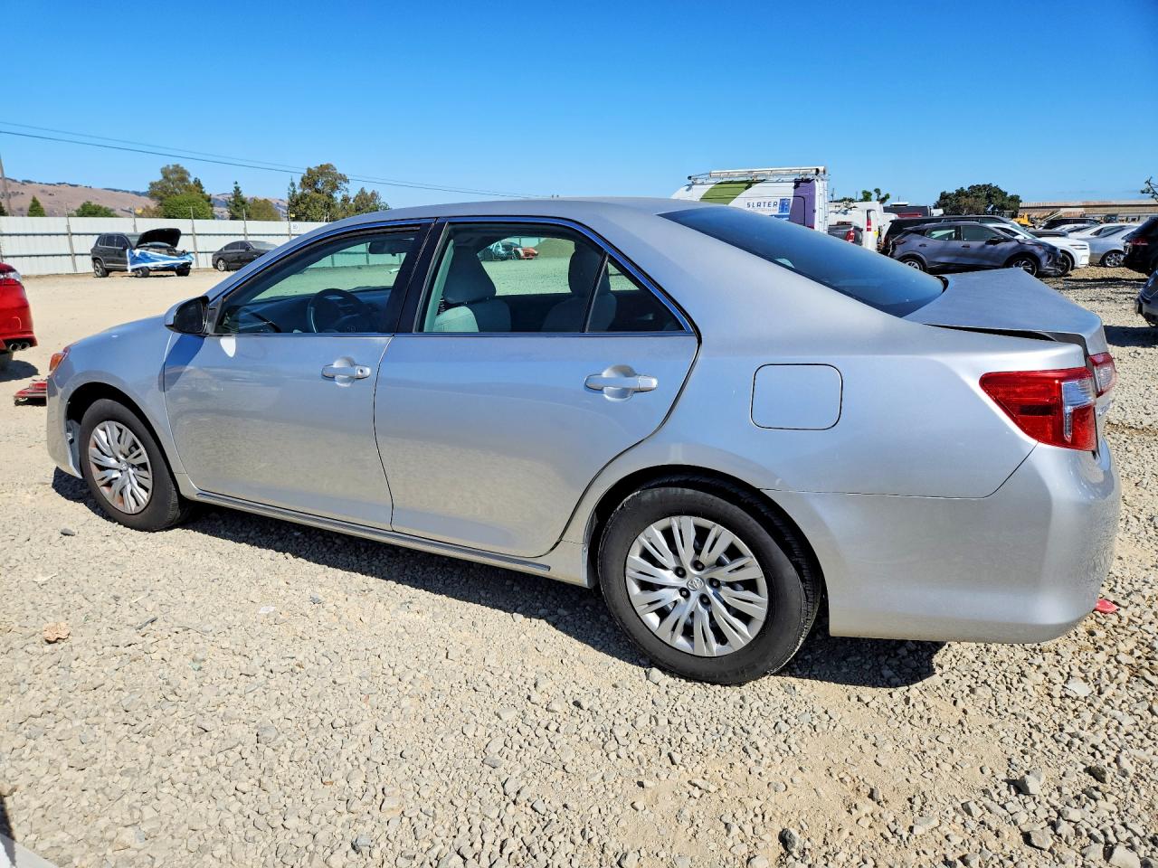 2012 Toyota Camry Le Silver vin: 4T4BF1FK4CR256856