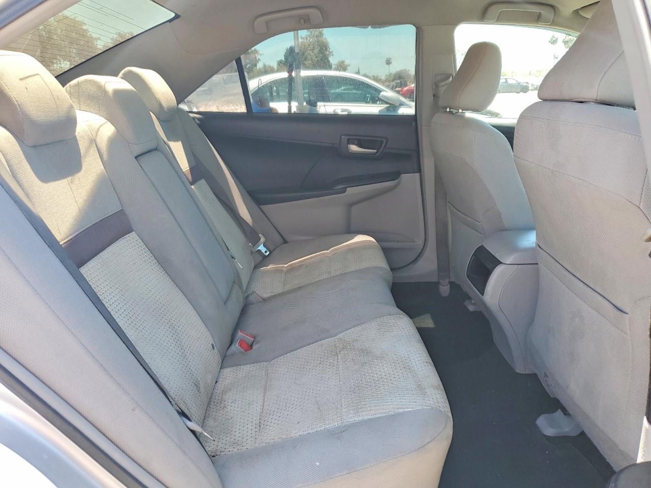 2012 Toyota Camry Le Silver vin: 4T4BF1FK4CR270143