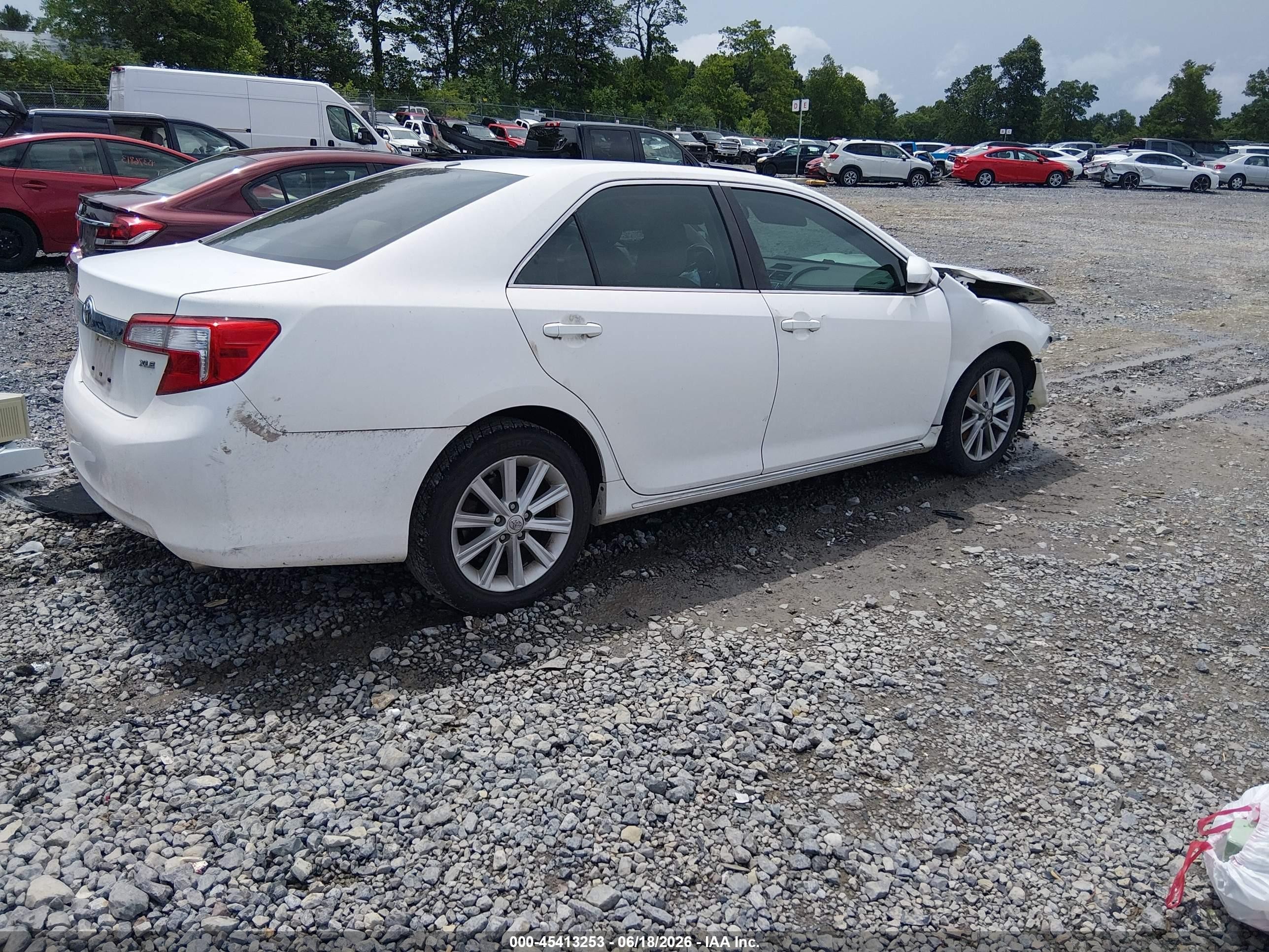 2013 Toyota Camry Xle White vin: 4T4BF1FK4DR276431