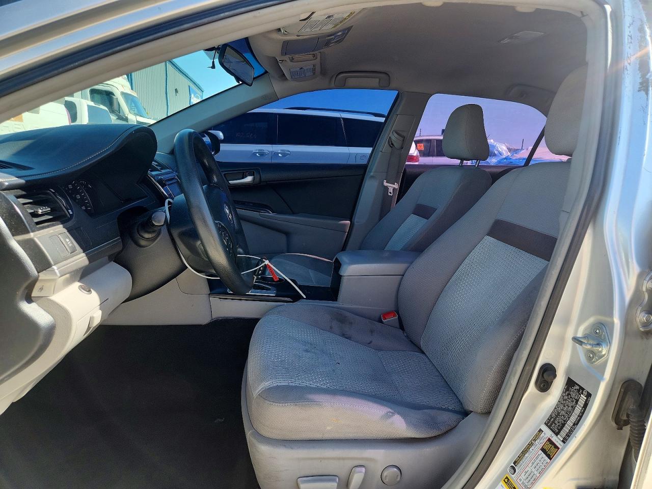 2013 Toyota Camry Le Silver vin: 4T4BF1FK4DR277367