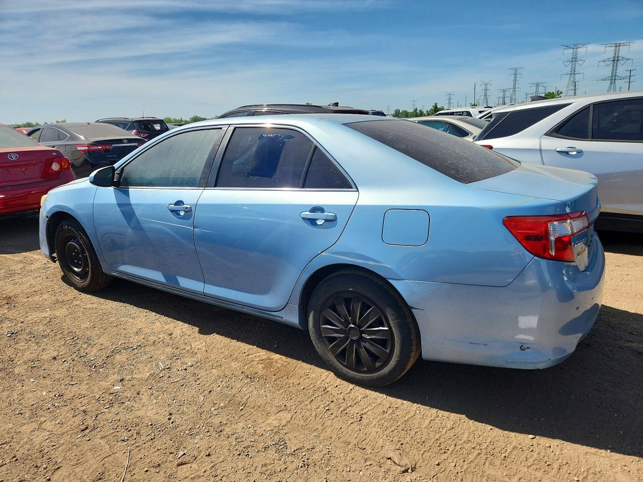 2013 Toyota Camry Le Blue vin: 4T4BF1FK4DR277921