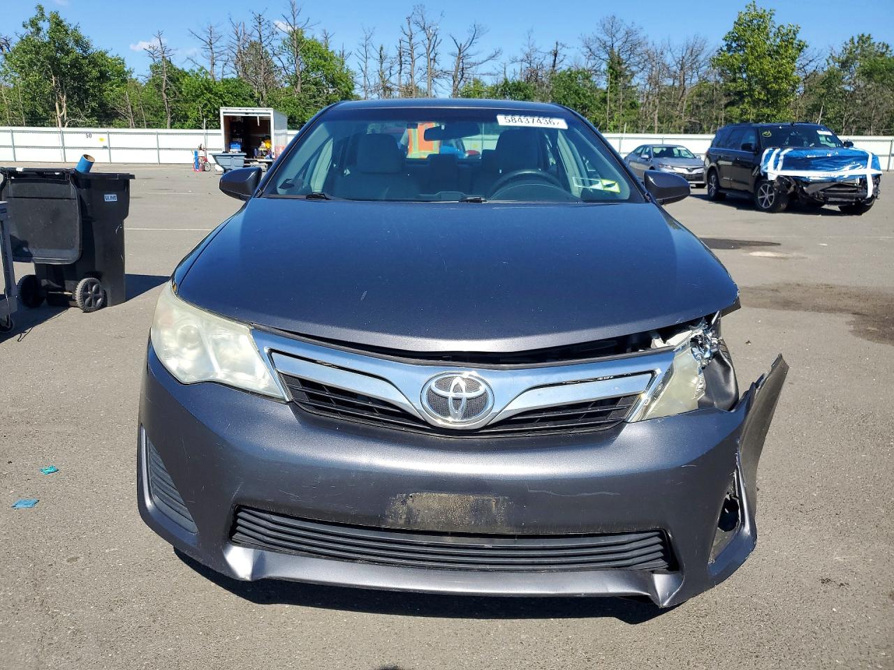 2013 Toyota Camry Le Gray vin: 4T4BF1FK4DR281192