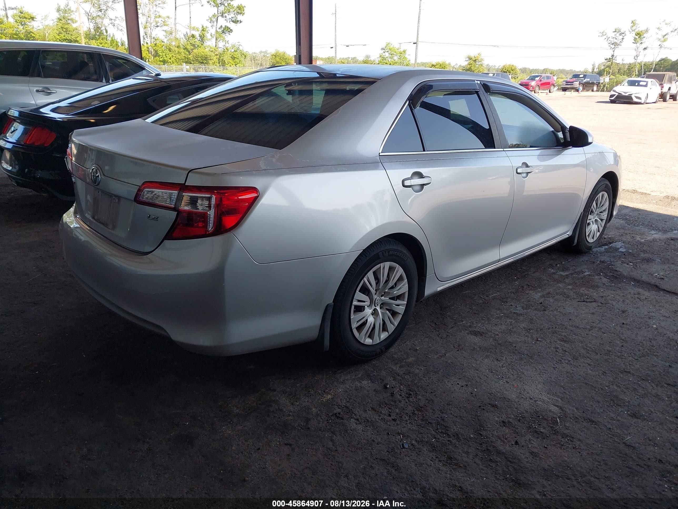 2013 Toyota Camry Le Silver vin: 4T4BF1FK4DR284643