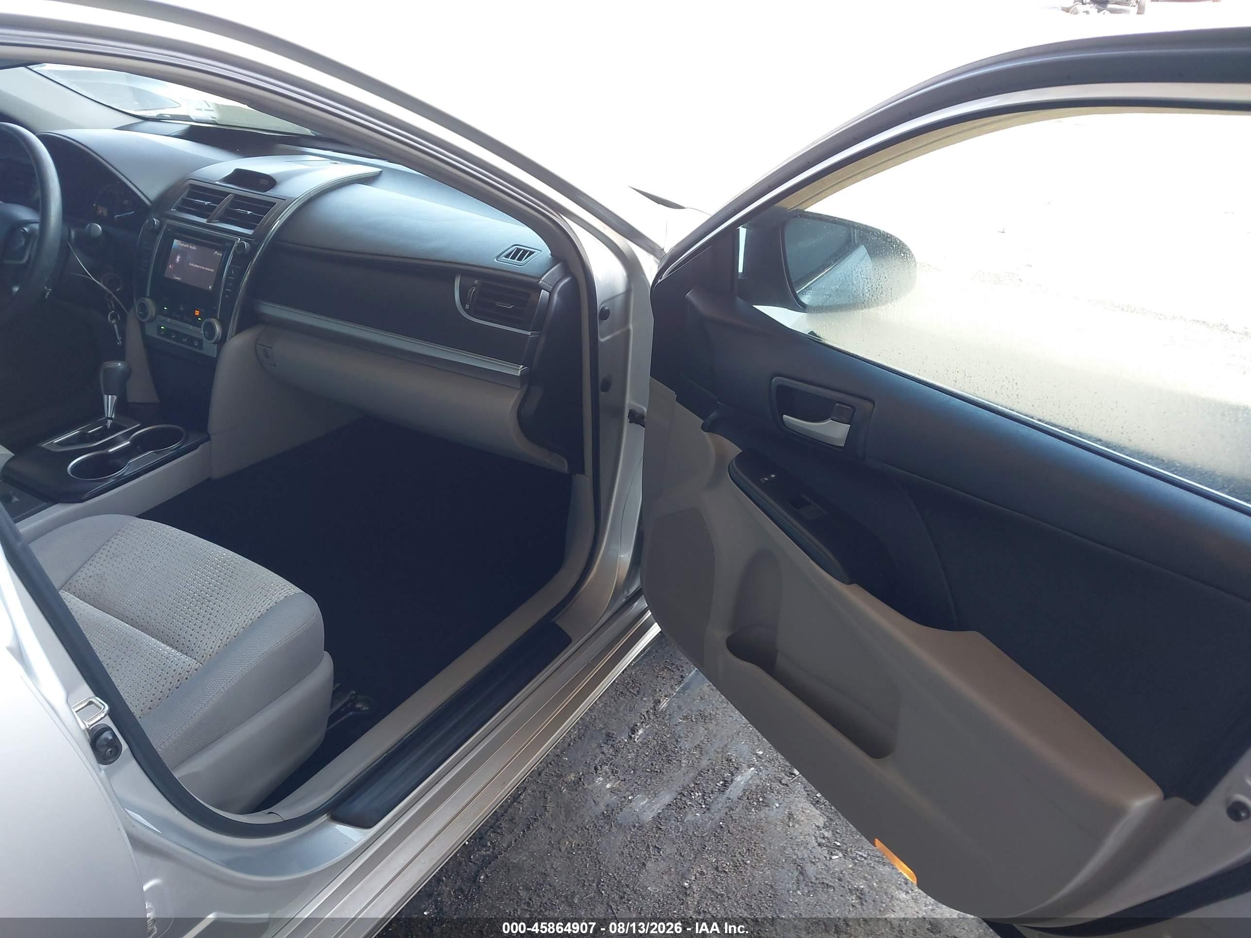 2013 Toyota Camry Le Silver vin: 4T4BF1FK4DR284643