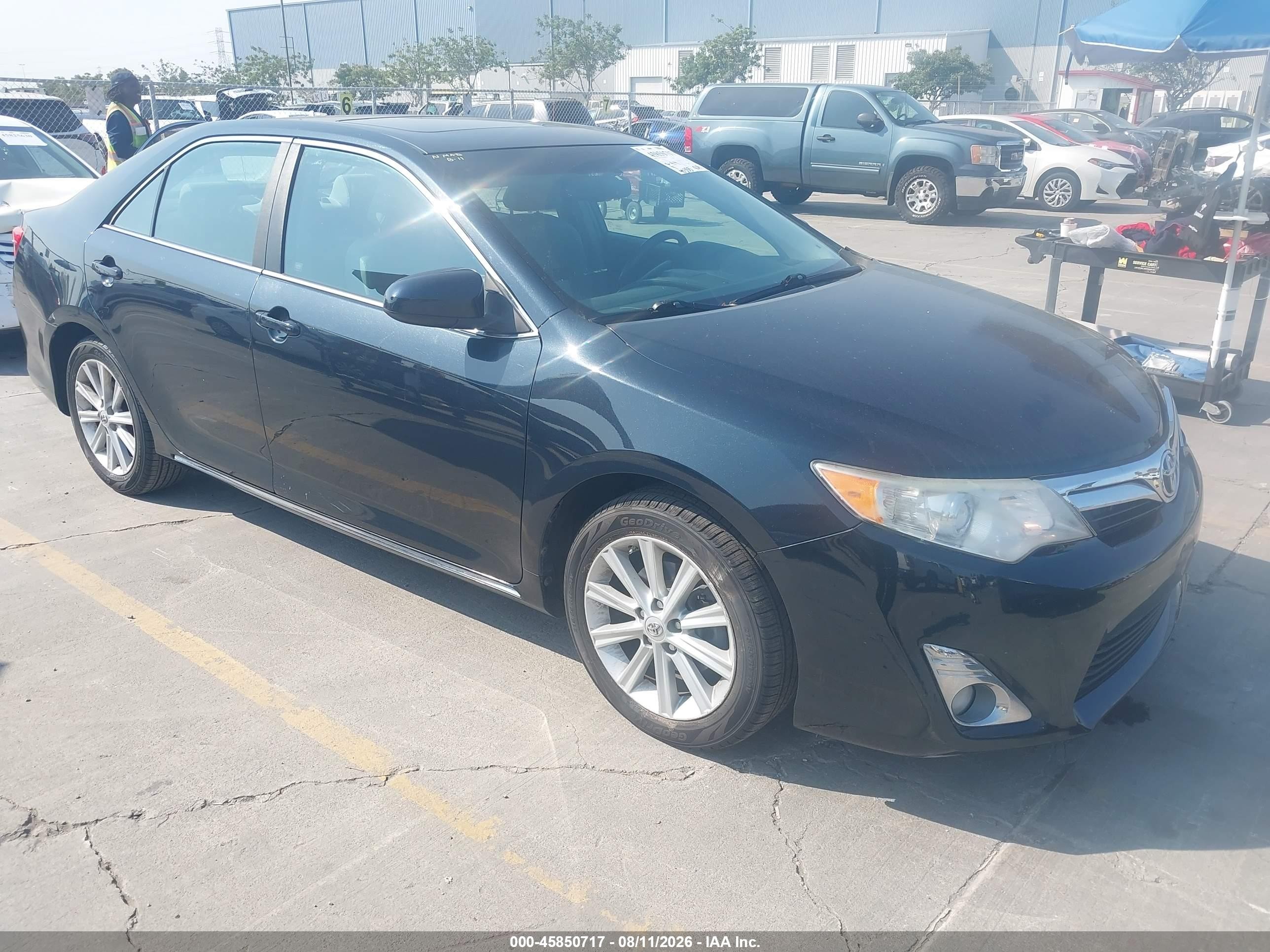 4T4BF1FK4DR292015