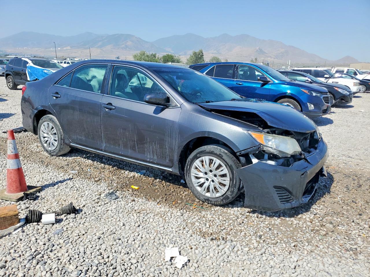 2013 Toyota Camry Le Gray vin: 4T4BF1FK4DR296646