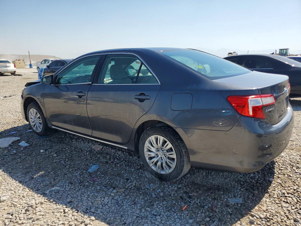 2013 Toyota Camry Le Gray vin: 4T4BF1FK4DR296646