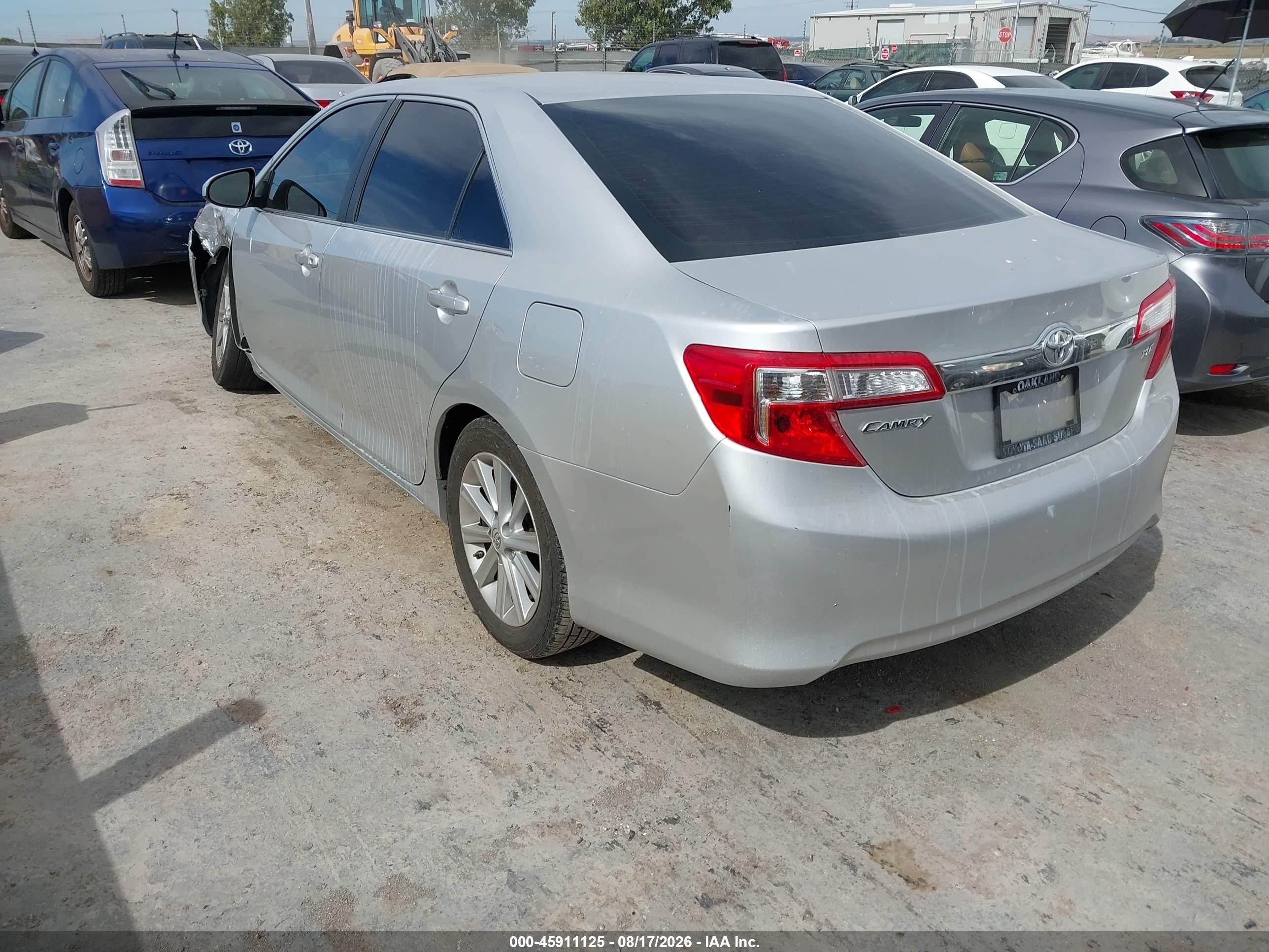 2013 Toyota Camry Xle Silver vin: 4T4BF1FK4DR300596