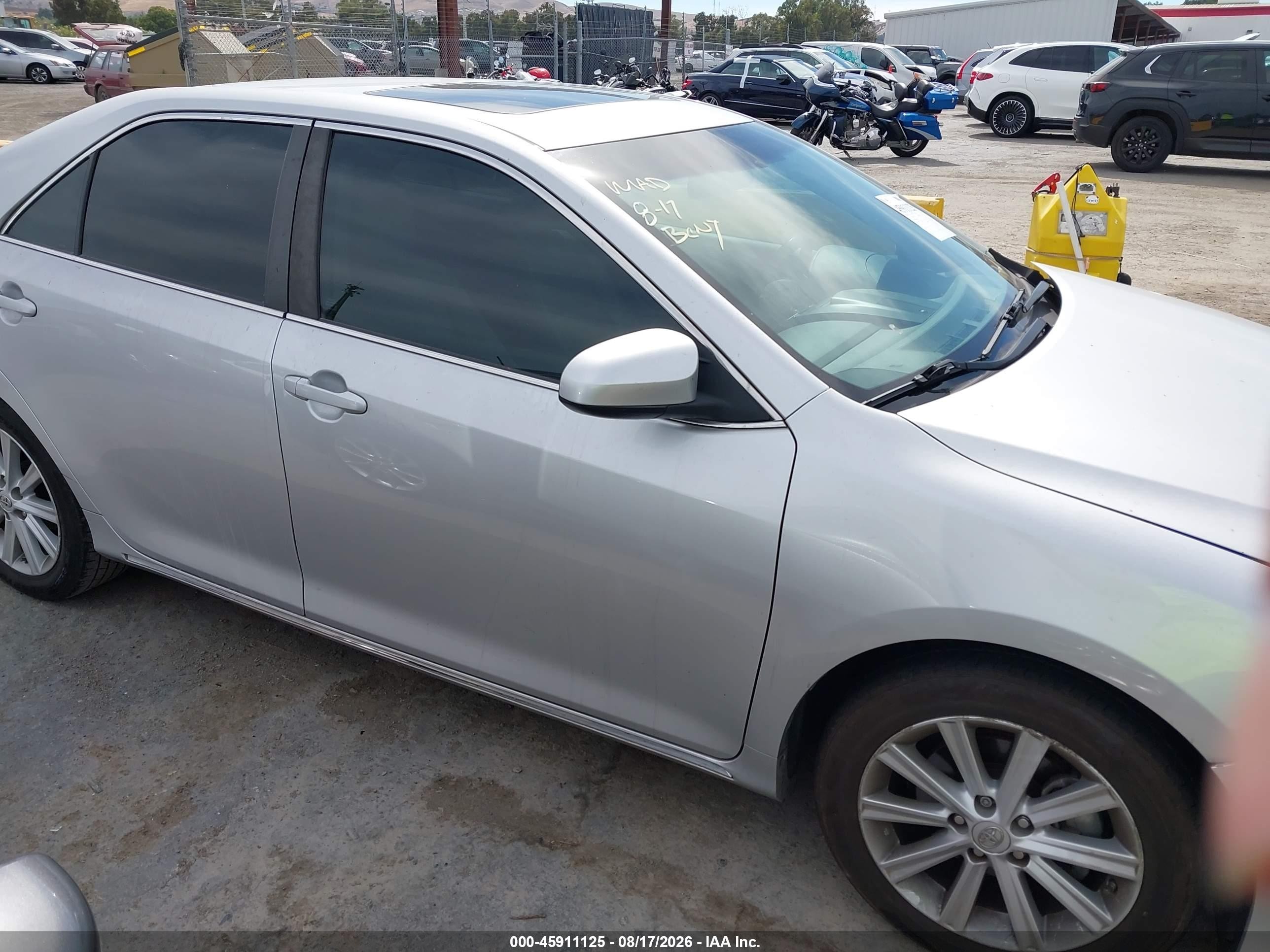 2013 Toyota Camry Xle Silver vin: 4T4BF1FK4DR300596