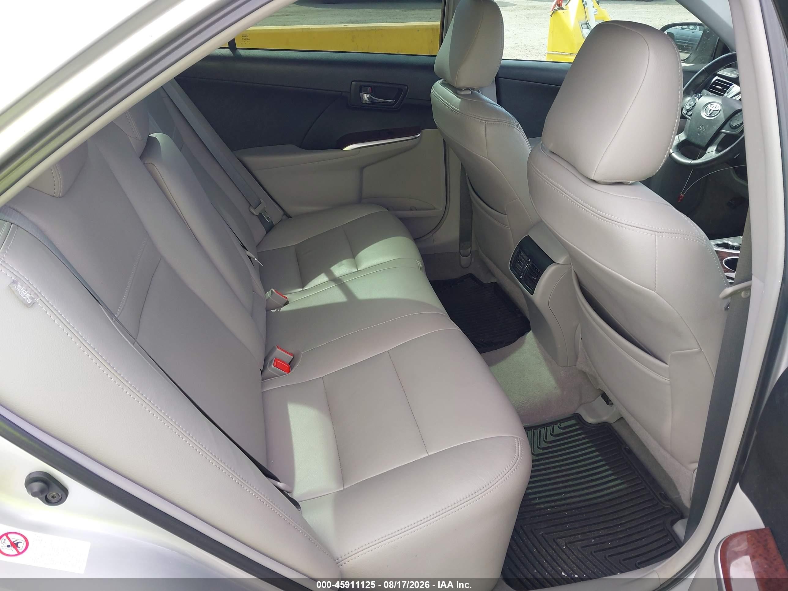 2013 Toyota Camry Xle Silver vin: 4T4BF1FK4DR300596