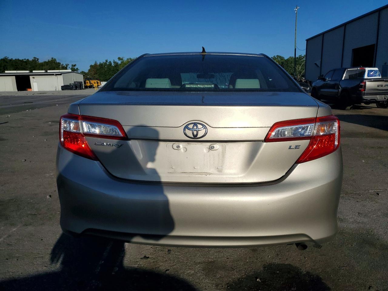 2013 Toyota Camry Le Желто-коричневый vin: 4T4BF1FK4DR304826