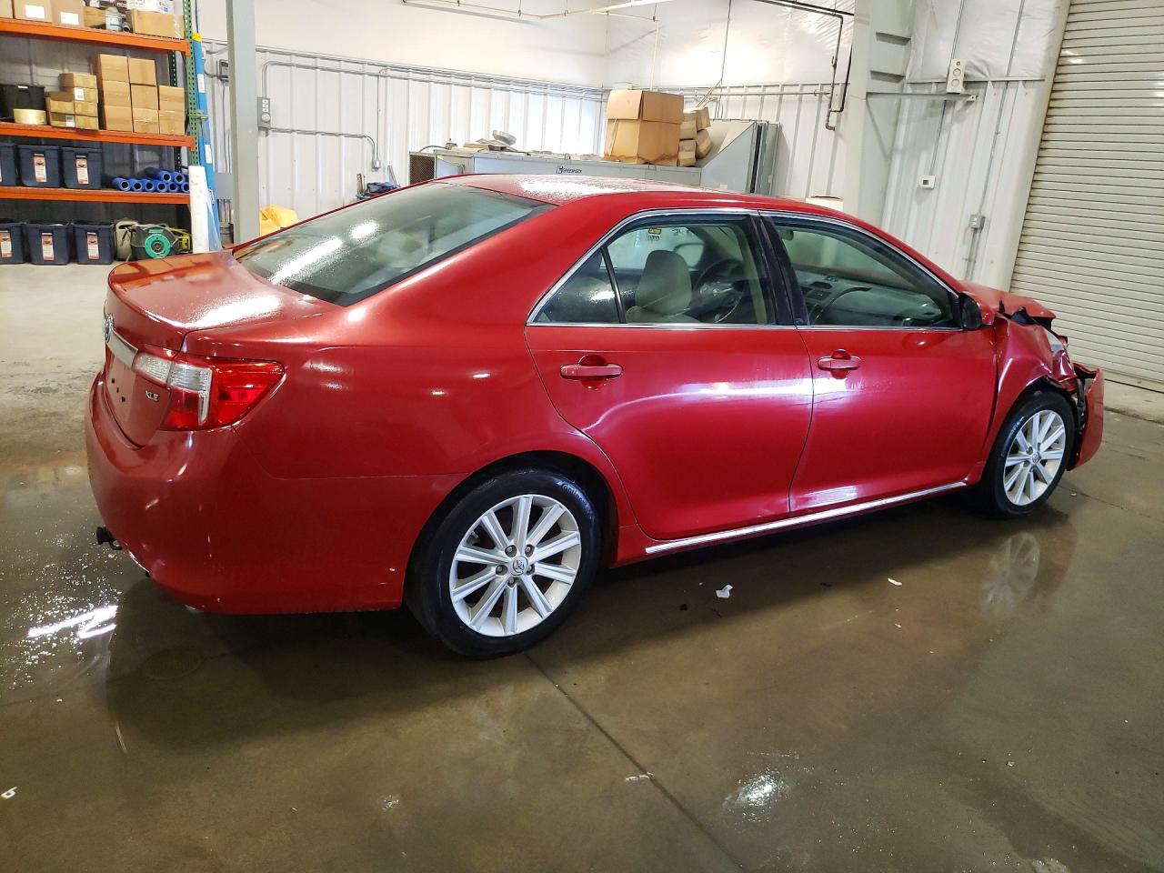 2013 Toyota Camry Xle Red vin: 4T4BF1FK4DR316667