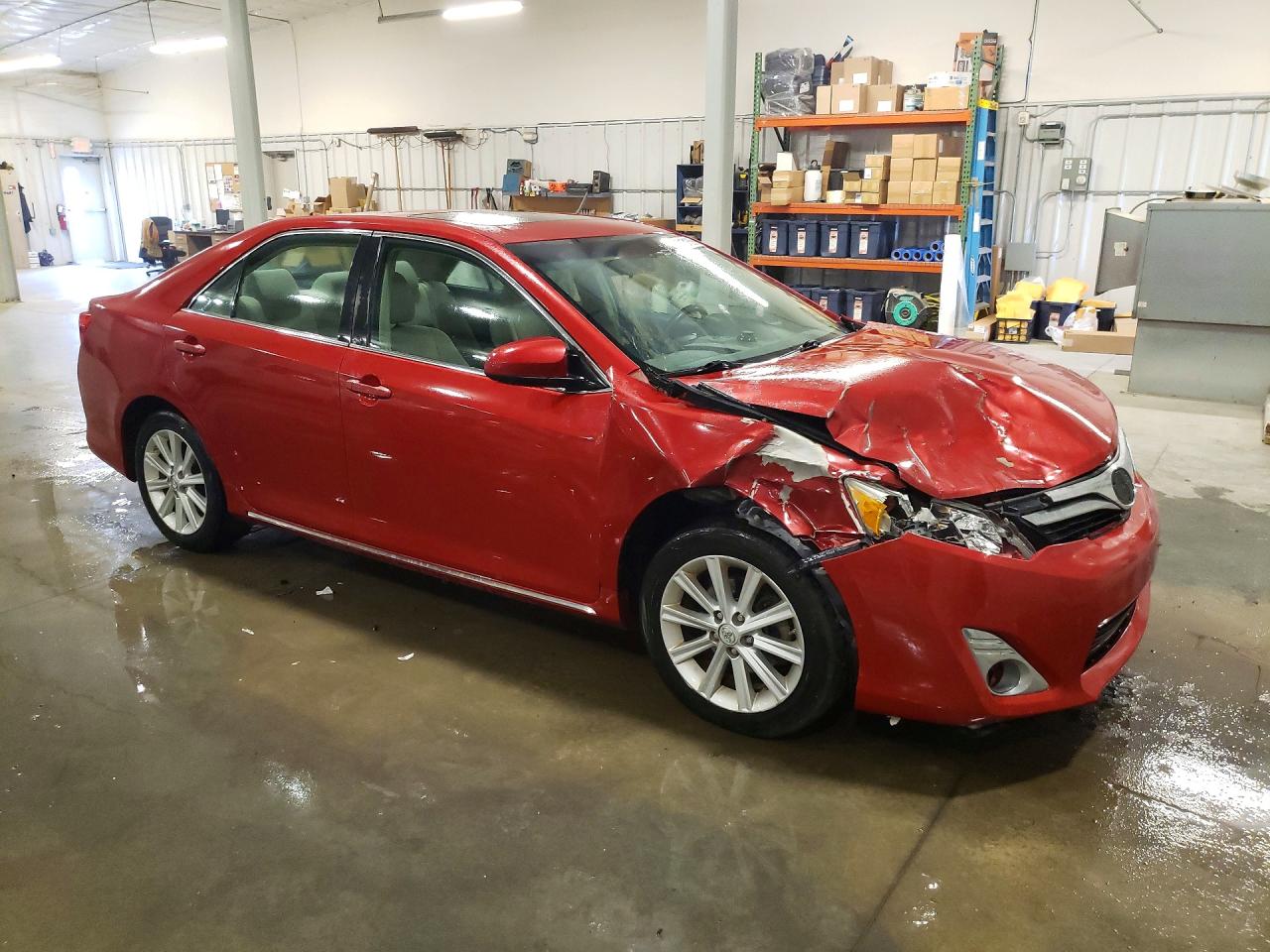 2013 Toyota Camry Xle Red vin: 4T4BF1FK4DR316667