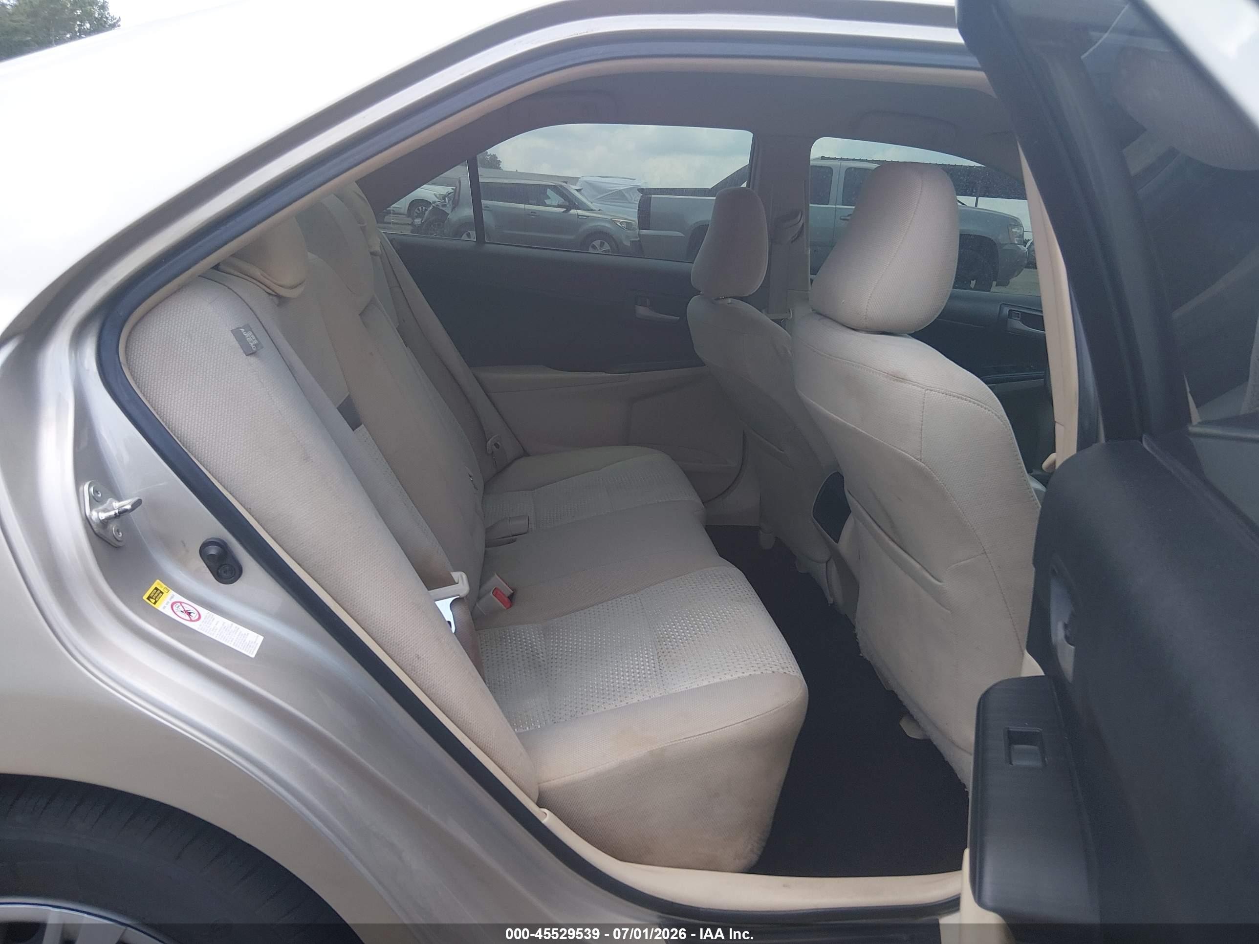 2013 Toyota Camry Le Beige vin: 4T4BF1FK4DR319214