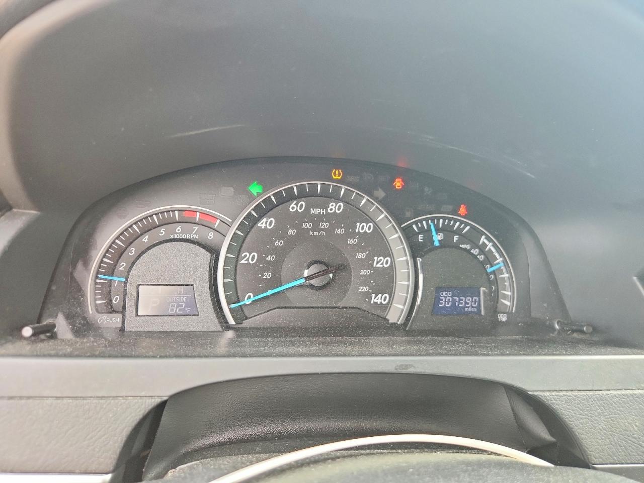 2013 Toyota Camry Le Угольный vin: 4T4BF1FK4DR320072