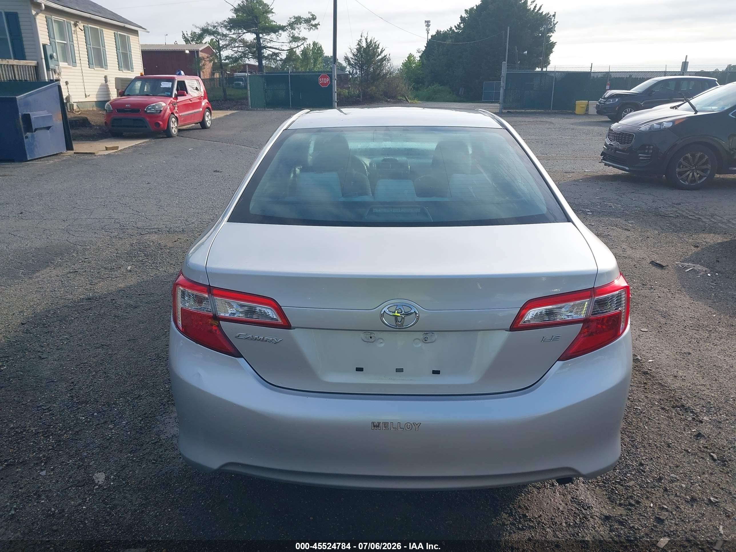 2013 Toyota Camry Le Silver vin: 4T4BF1FK4DR326275