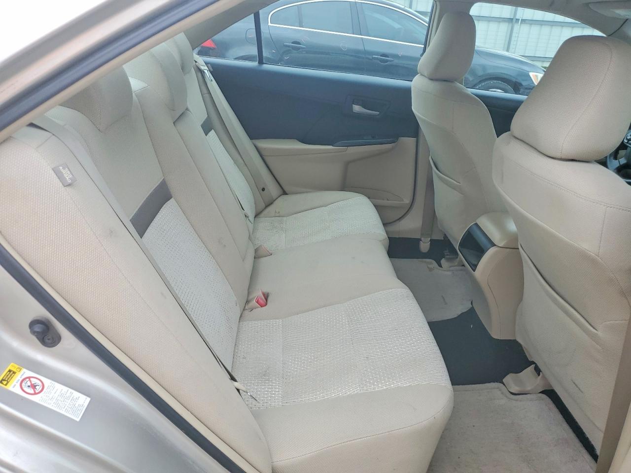 2013 Toyota Camry Le Tan vin: 4T4BF1FK4DR328897