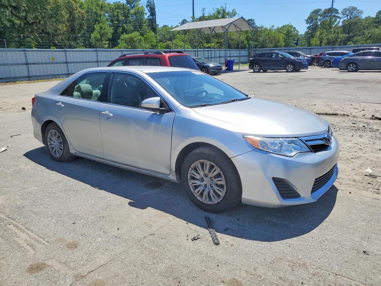 2013 Toyota Camry Le Silver vin: 4T4BF1FK4DR332206