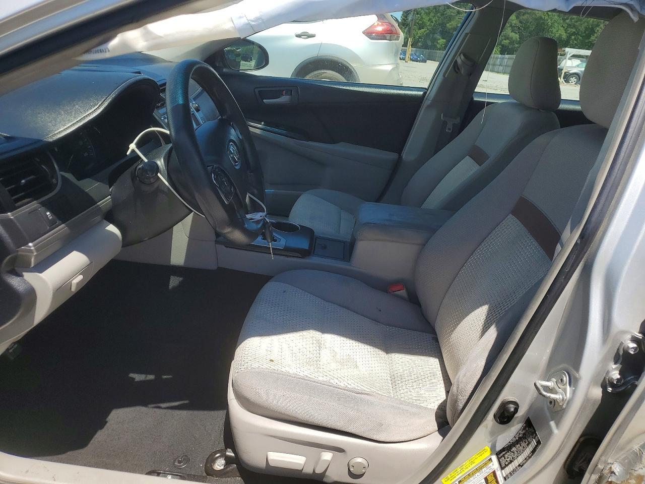 2013 Toyota Camry Le Silver vin: 4T4BF1FK4DR332206
