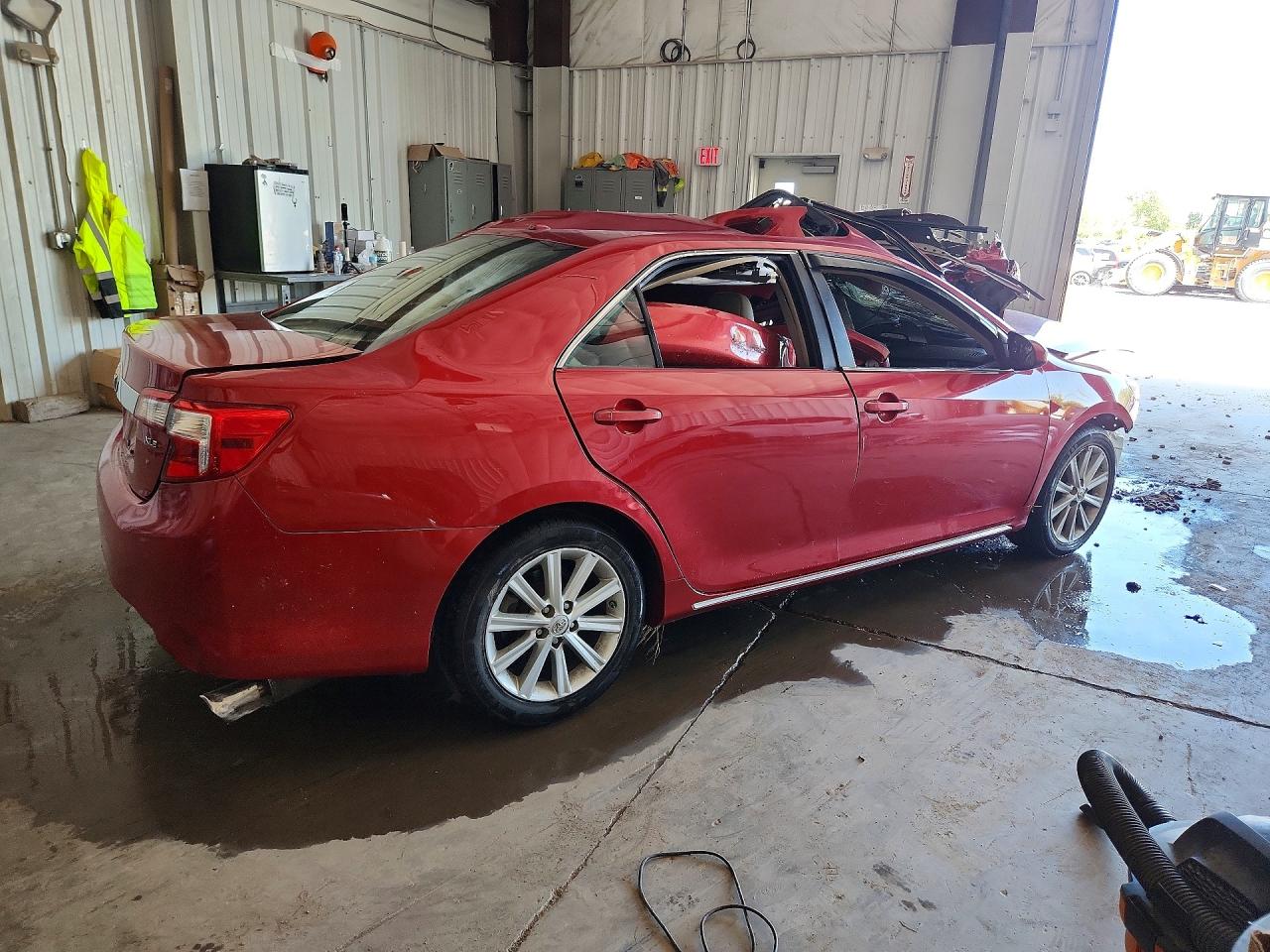 2013 Toyota Camry Xle Red vin: 4T4BF1FK4DR334229