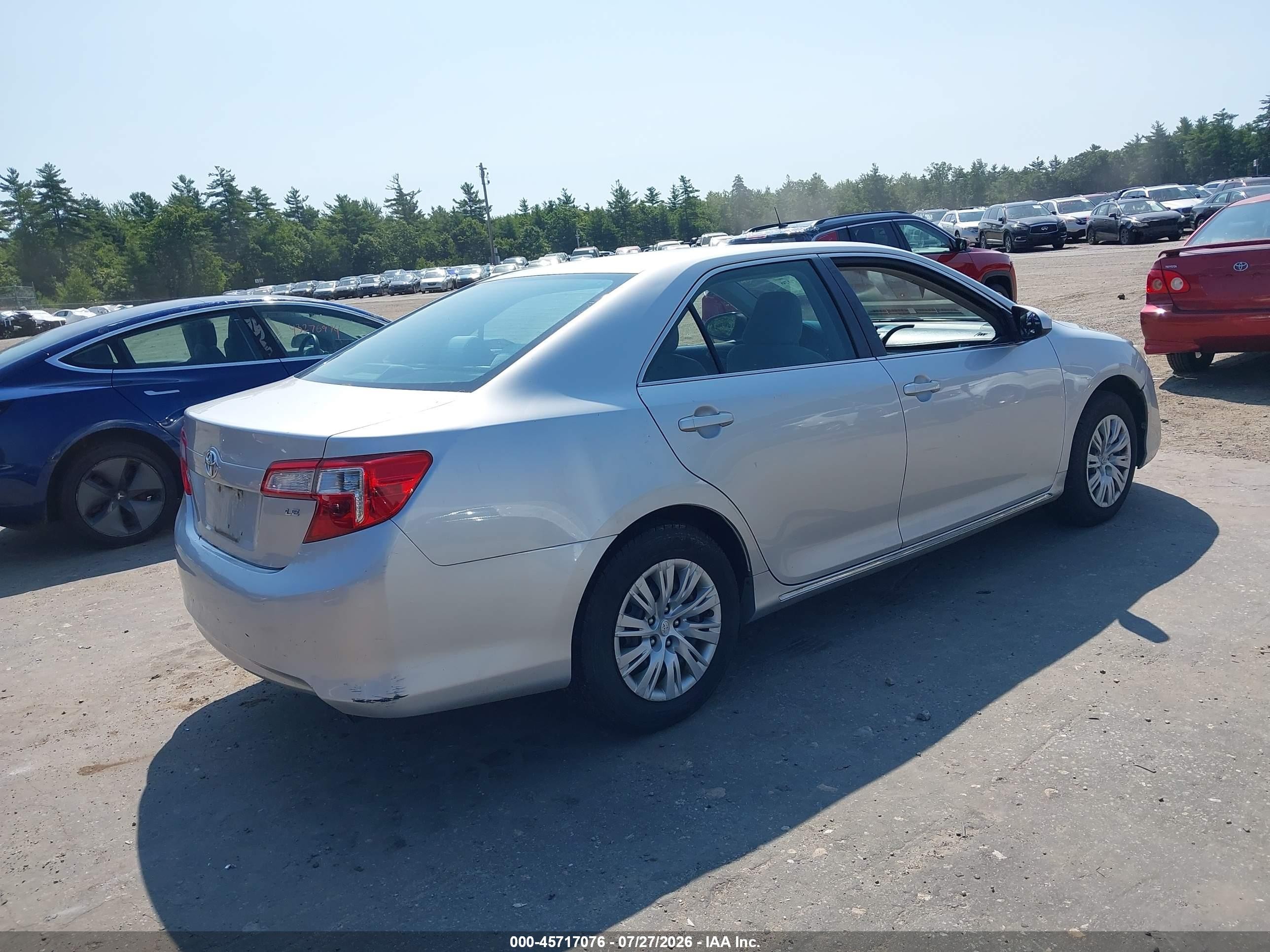 2013 Toyota Camry Le Silver vin: 4T4BF1FK4DR335252