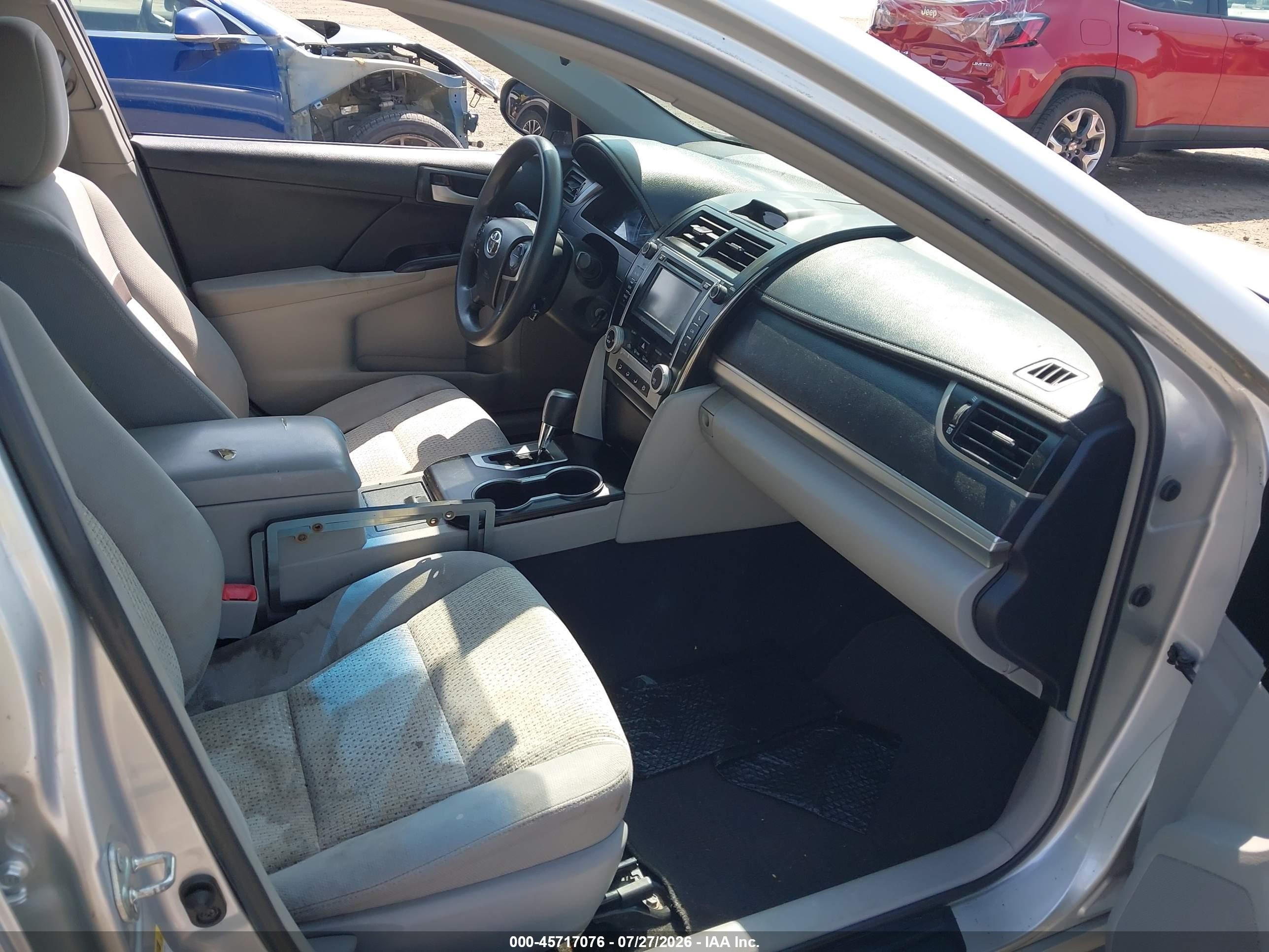 2013 Toyota Camry Le Silver vin: 4T4BF1FK4DR335252