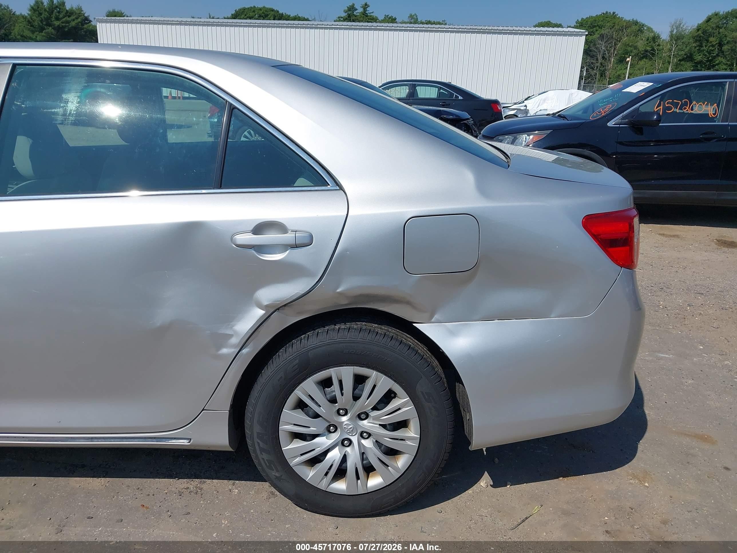 2013 Toyota Camry Le Silver vin: 4T4BF1FK4DR335252