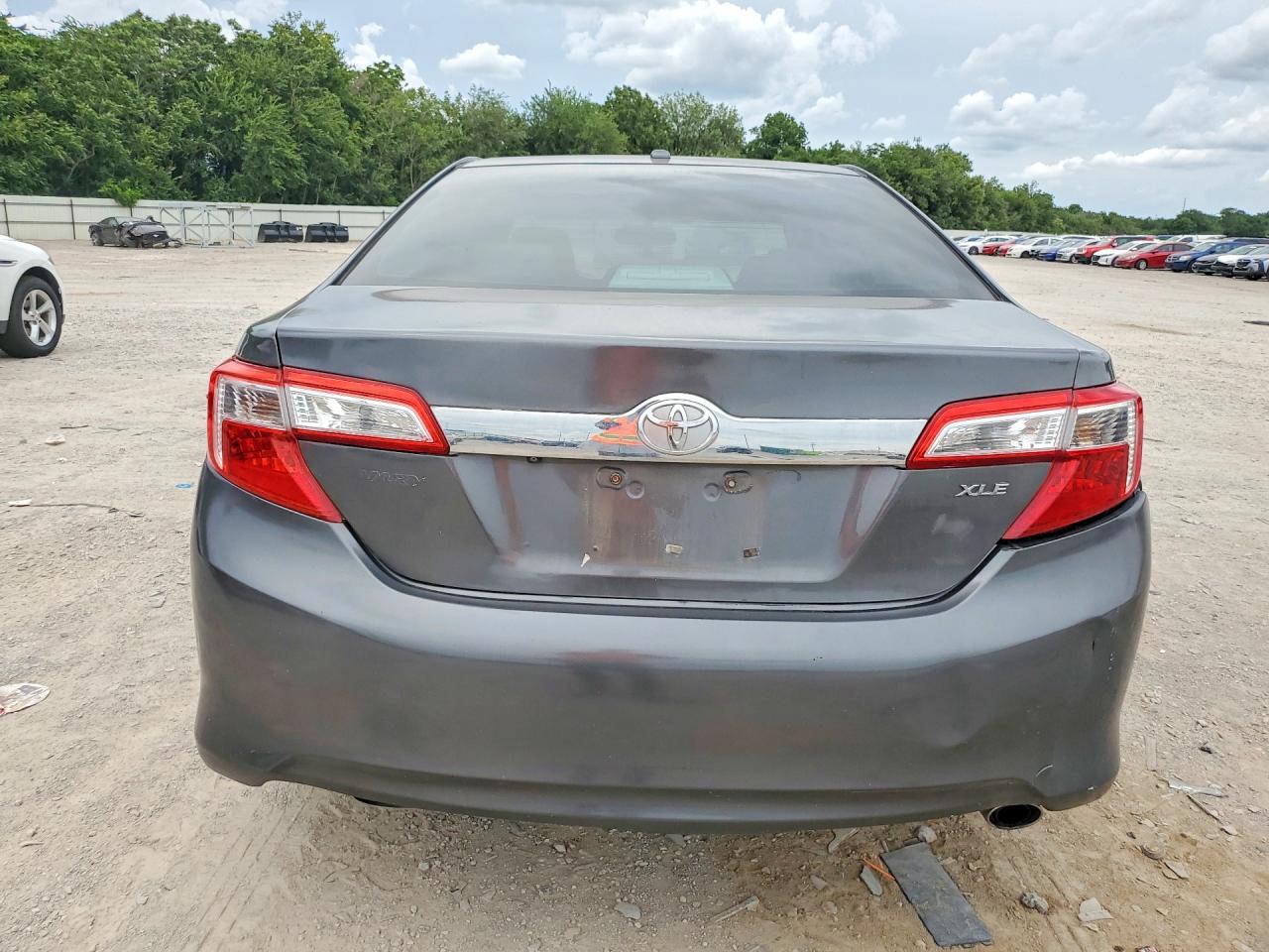 2013 Toyota Camry Xle Gray vin: 4T4BF1FK4DR335381