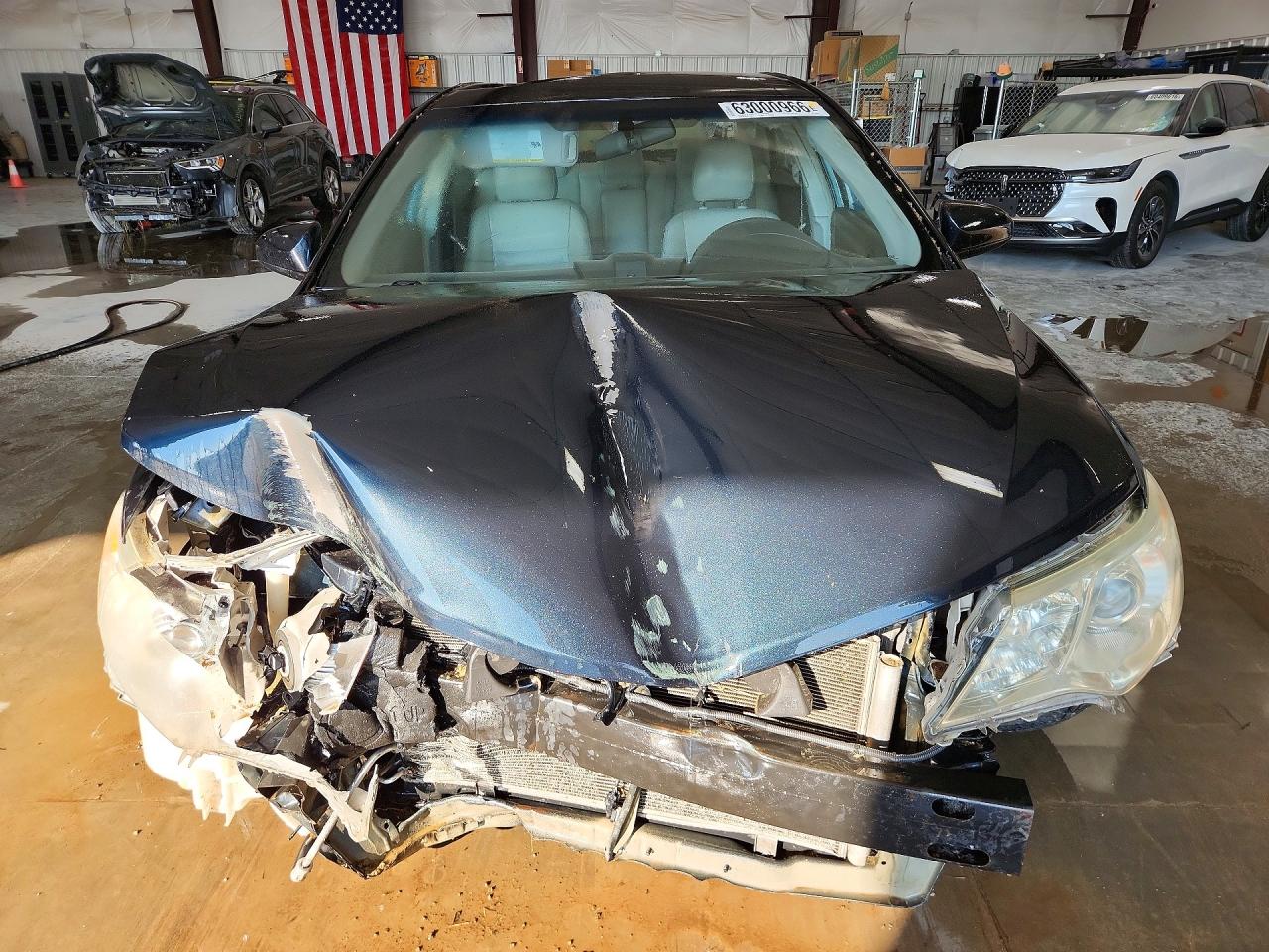 2013 Toyota Camry Le Blue vin: 4T4BF1FK4DR336207