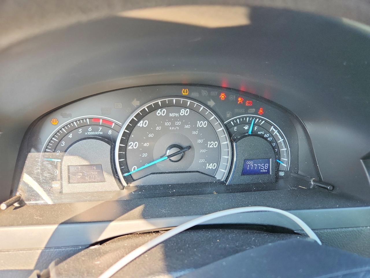 2013 Toyota Camry Le Blue vin: 4T4BF1FK4DR336207
