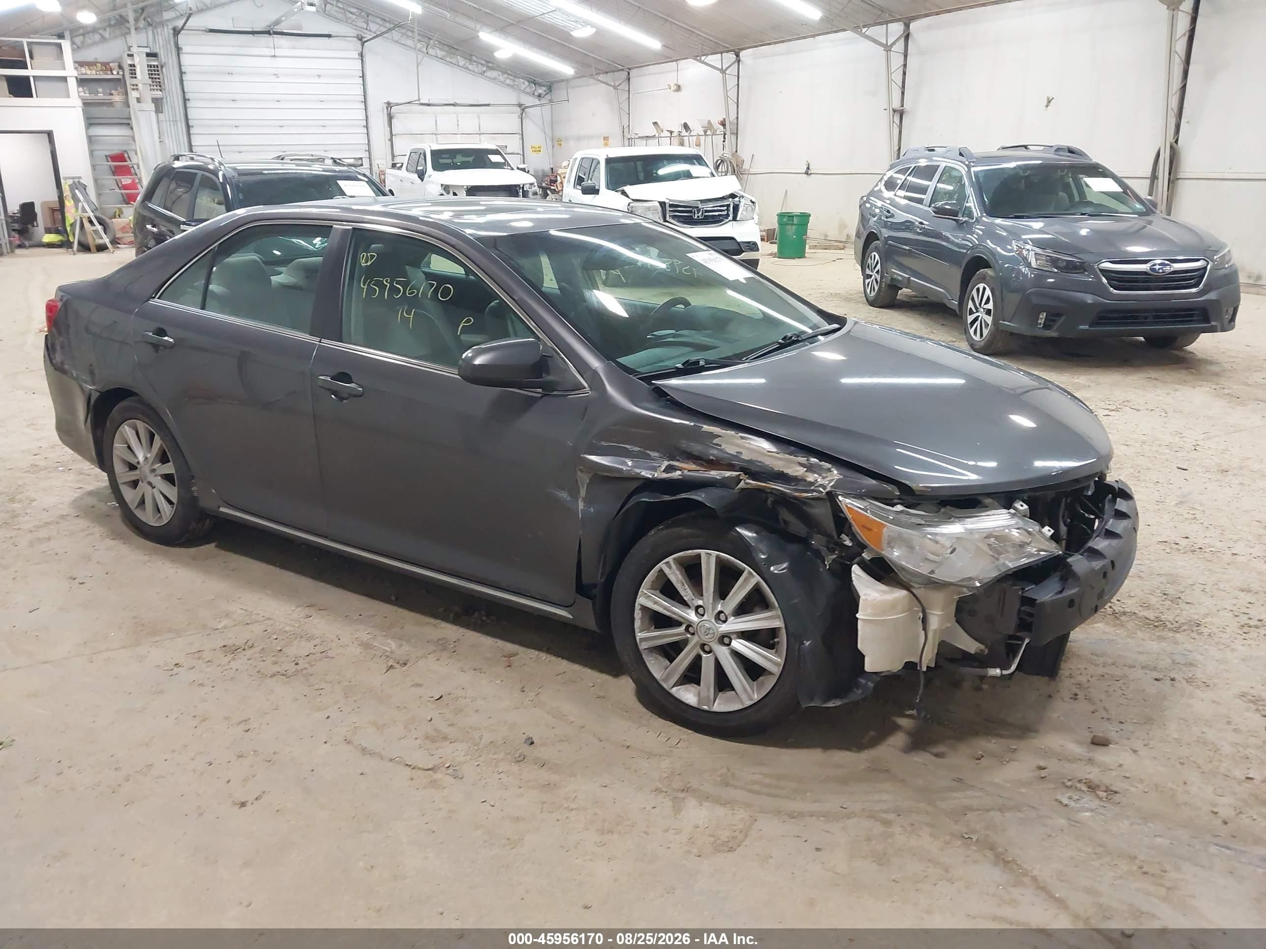 2014 Toyota Camry Xle Gray vin: 4T4BF1FK4ER338461