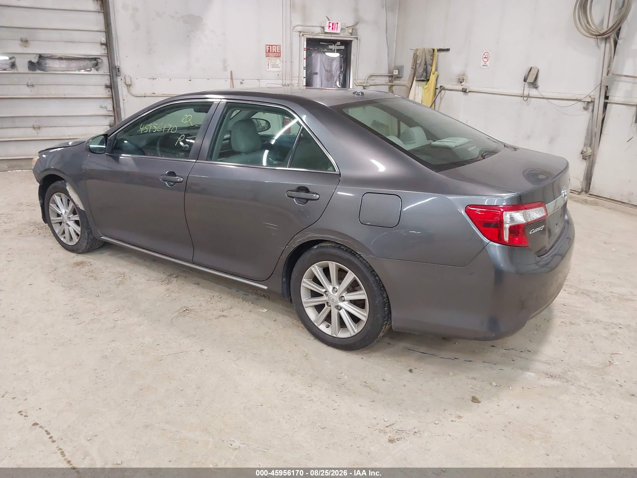 2014 Toyota Camry Xle Gray vin: 4T4BF1FK4ER338461