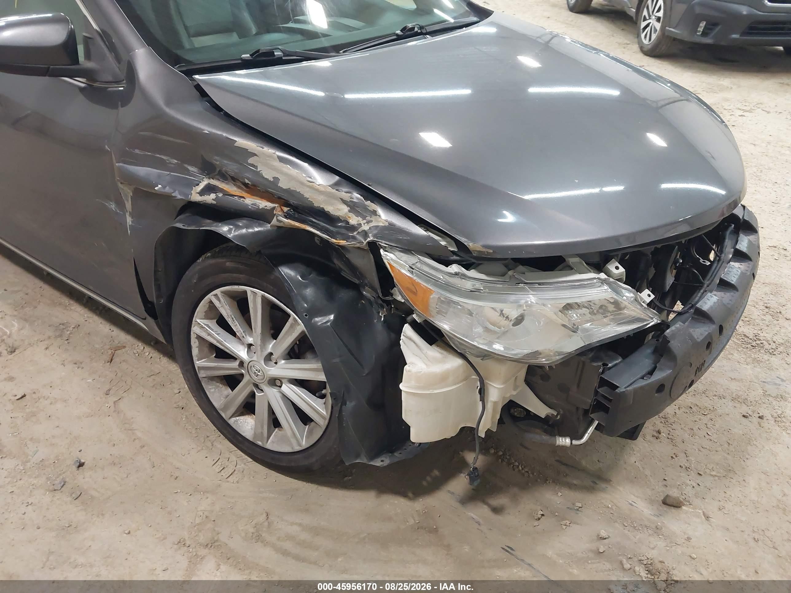 2014 Toyota Camry Xle Gray vin: 4T4BF1FK4ER338461