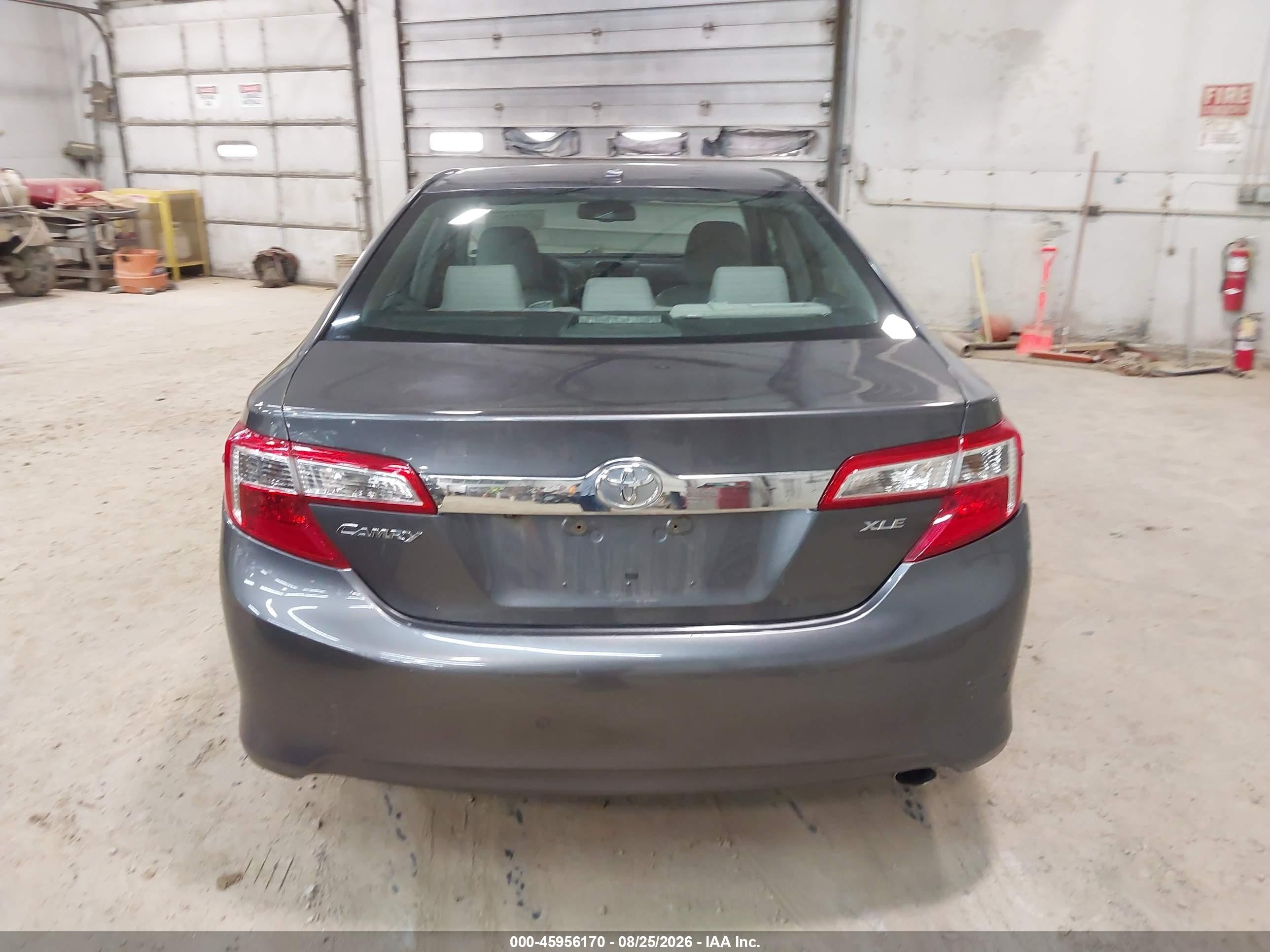 2014 Toyota Camry Xle Gray vin: 4T4BF1FK4ER338461