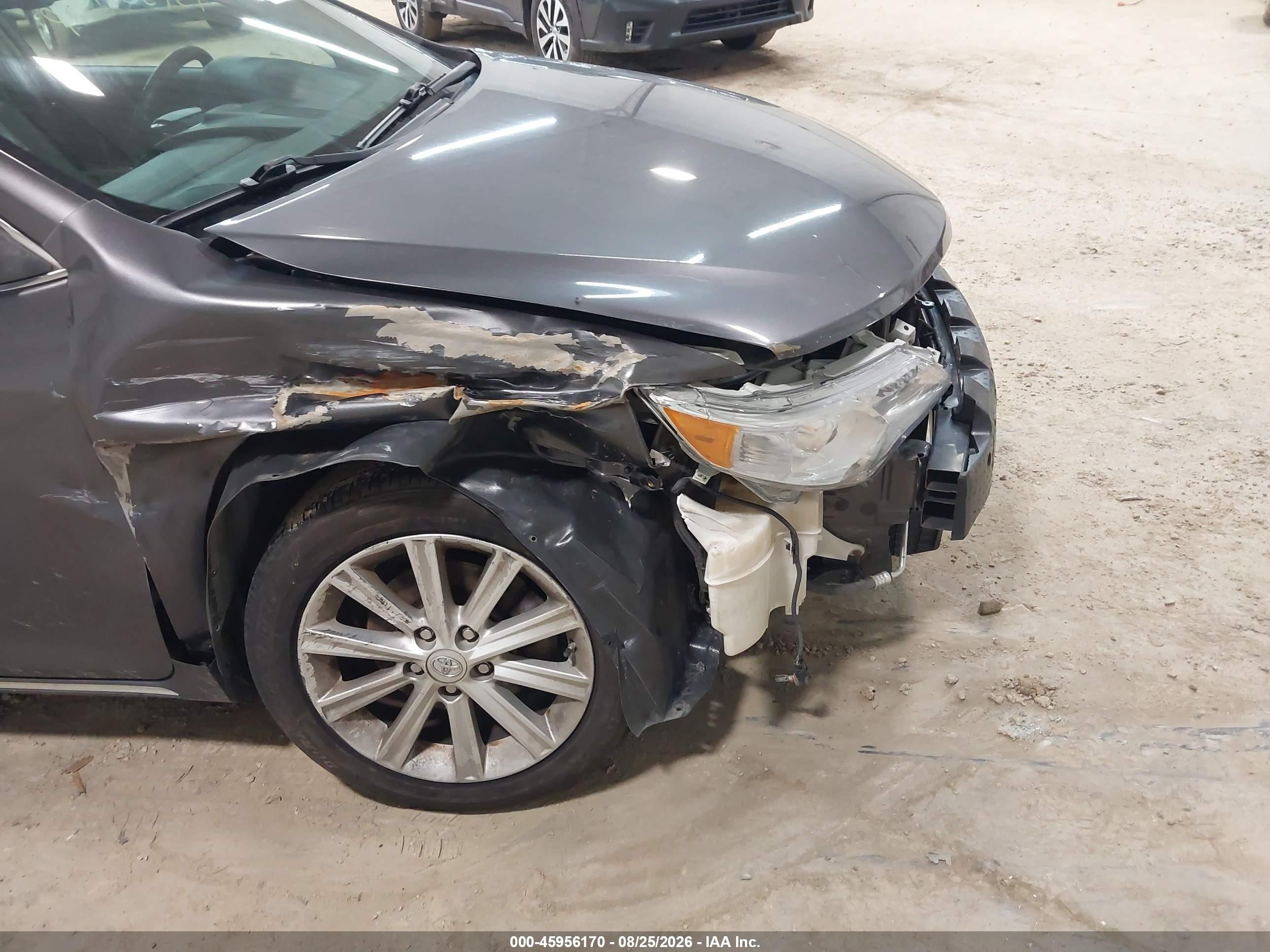 2014 Toyota Camry Xle Gray vin: 4T4BF1FK4ER338461