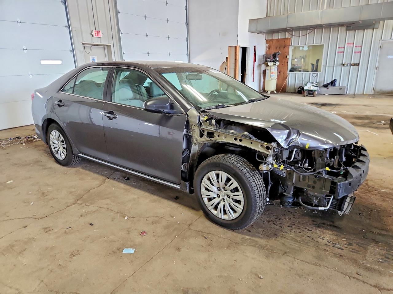 2014 Toyota Camry Le Black vin: 4T4BF1FK4ER352540