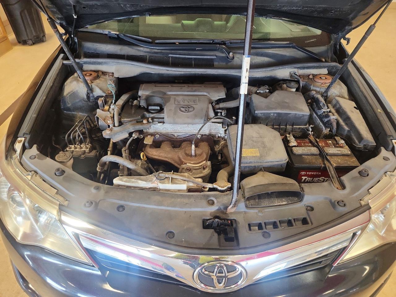 2014 Toyota Camry Le Черный vin: 4T4BF1FK4ER352991