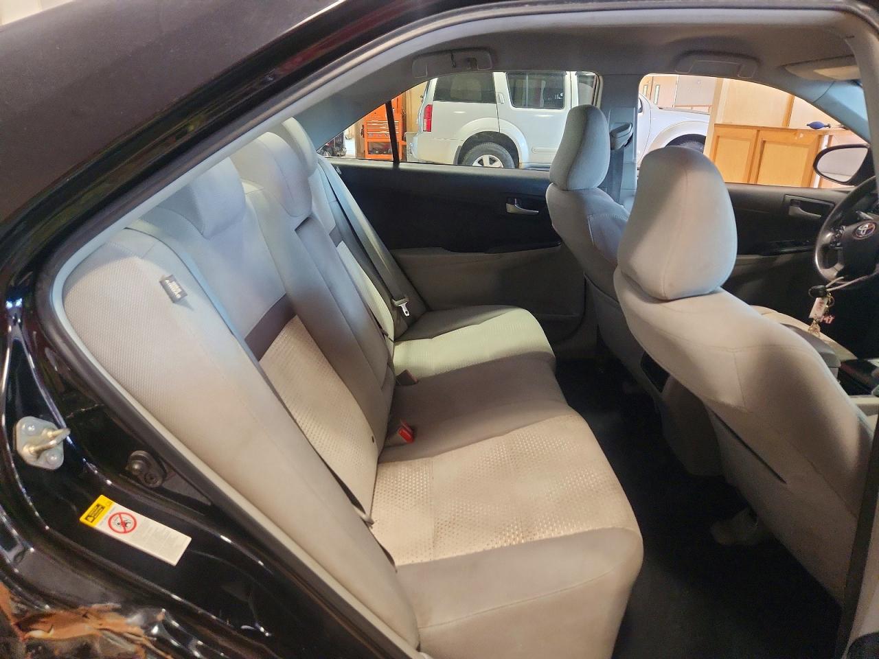 2014 Toyota Camry Le Черный vin: 4T4BF1FK4ER352991