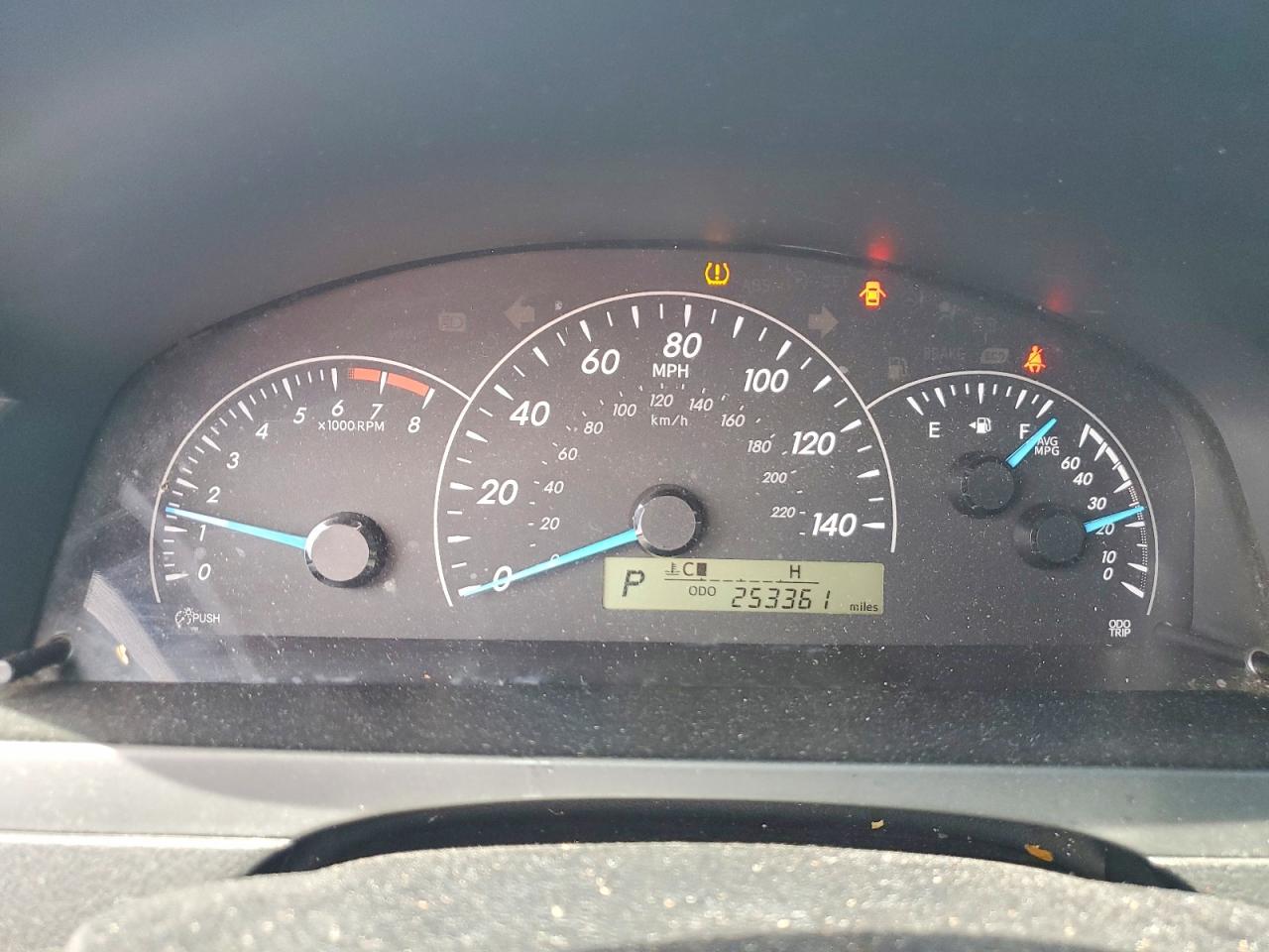 2014 Toyota Camry L Silver vin: 4T4BF1FK4ER357396