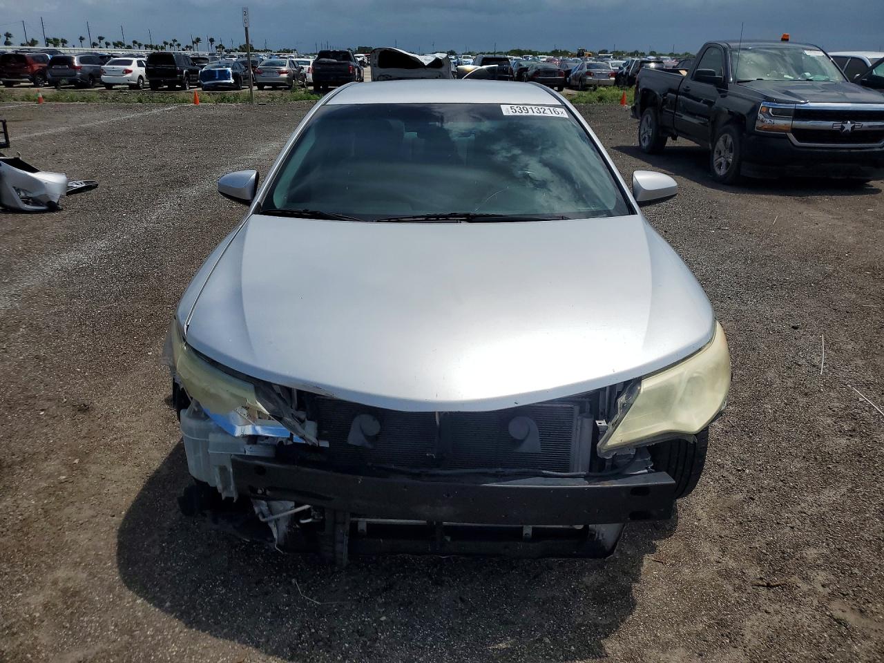 2014 Toyota Camry L Silver vin: 4T4BF1FK4ER357396