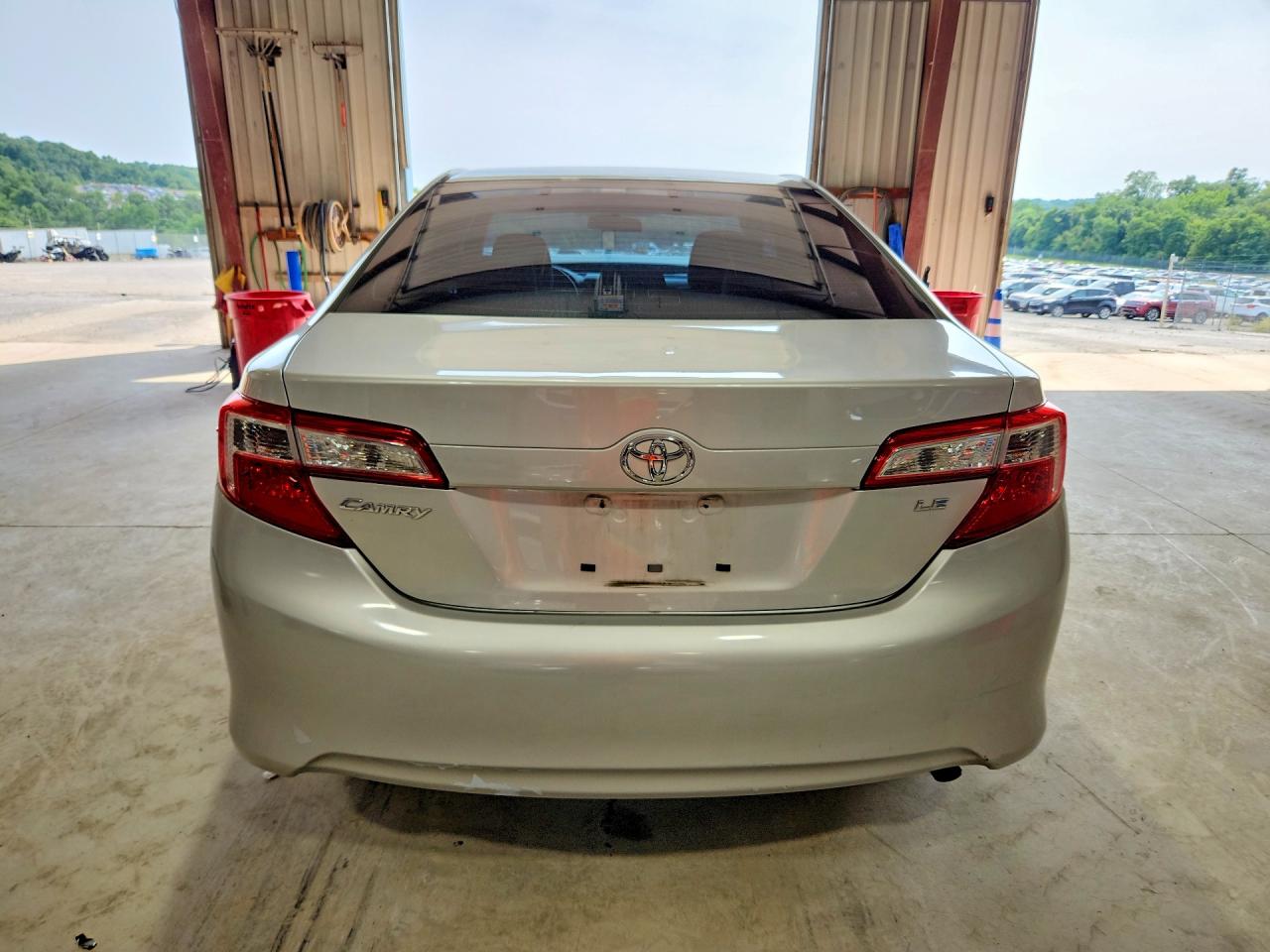 2014 Toyota Camry Le Silver vin: 4T4BF1FK4ER363358