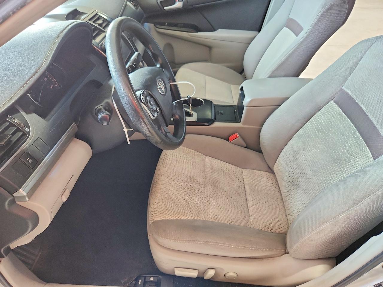 2014 Toyota Camry Le Silver vin: 4T4BF1FK4ER363358