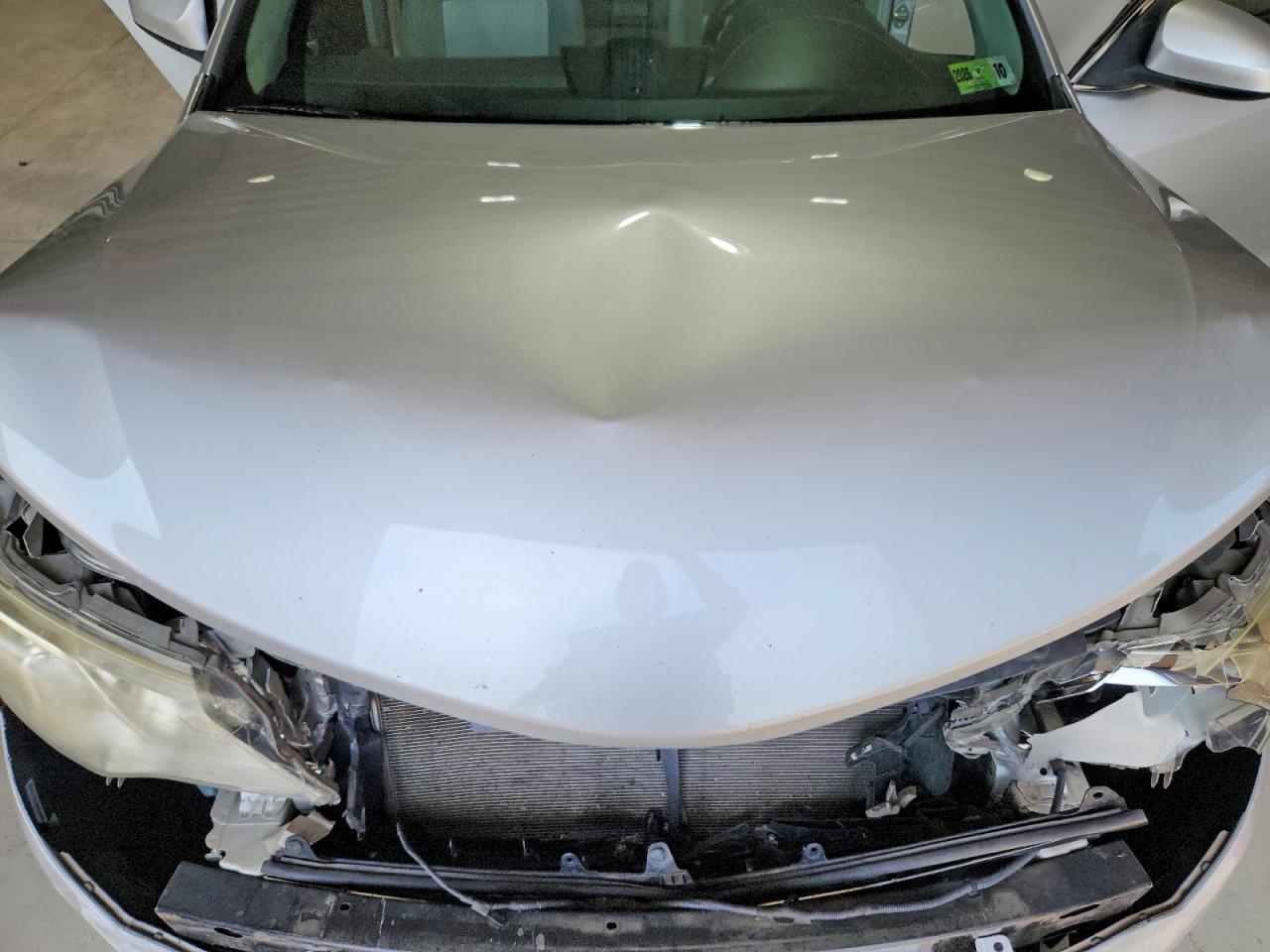 2014 Toyota Camry Le Silver vin: 4T4BF1FK4ER363358